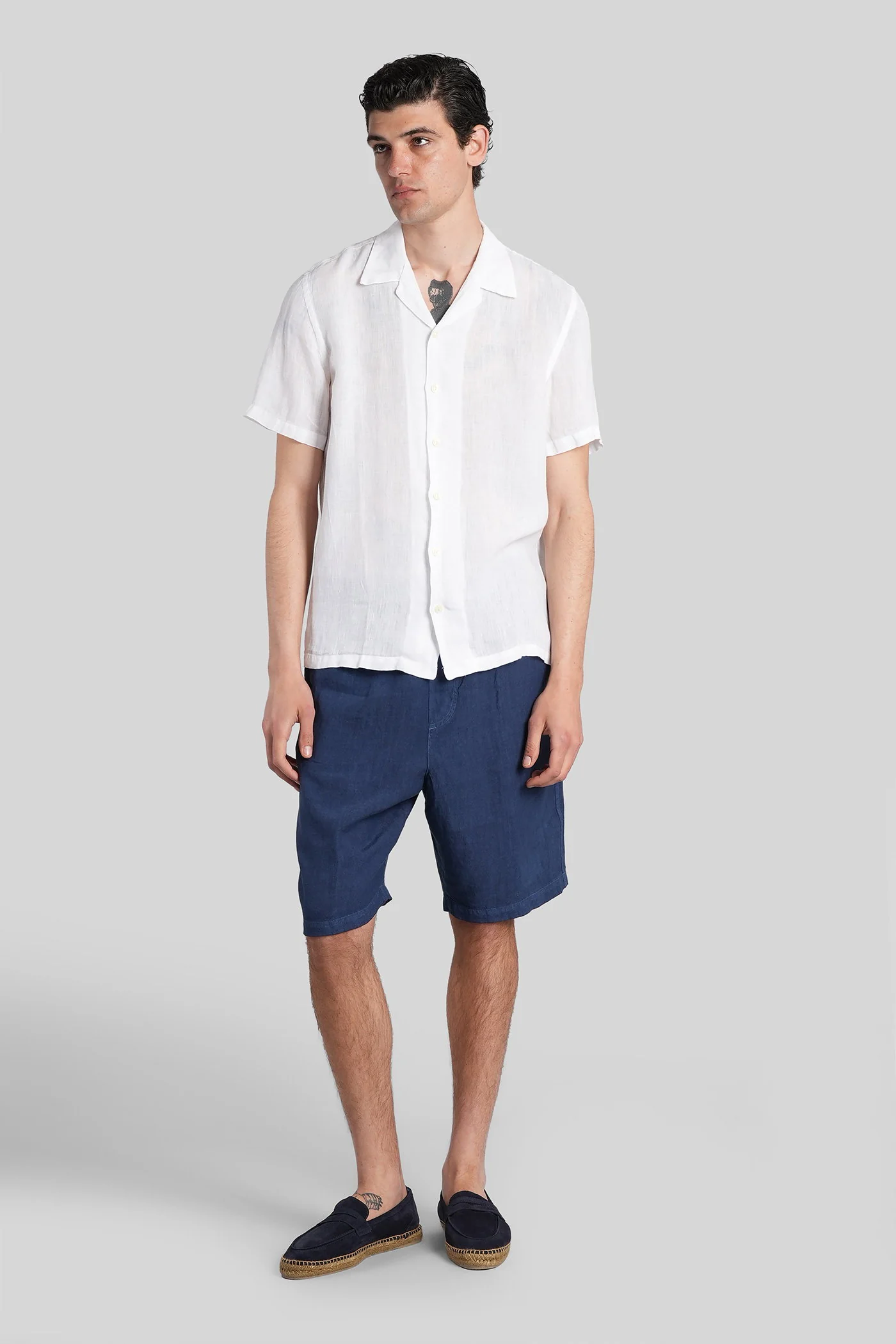 Shorts in blue linen - Image 2
