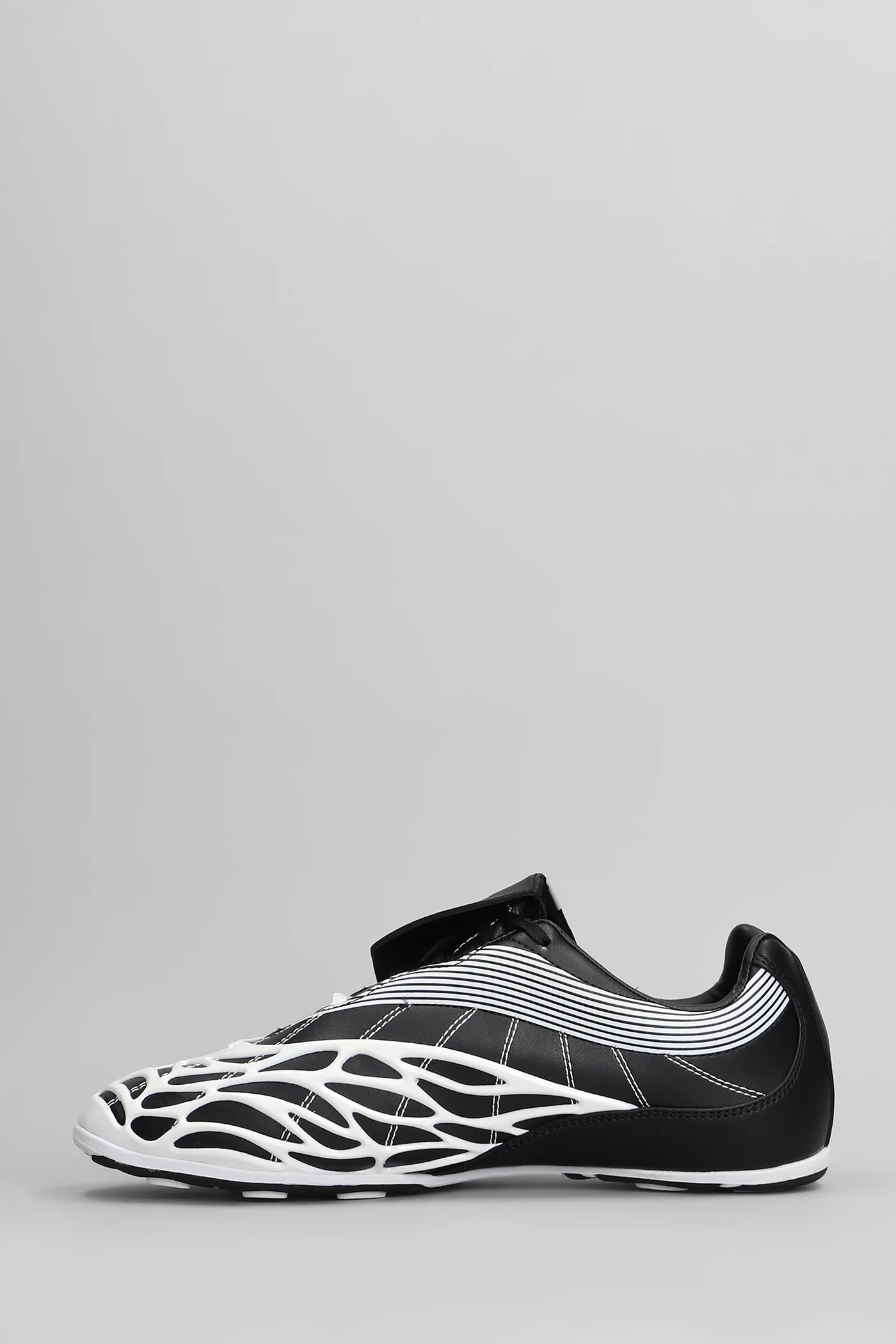 Sneakers in black leather - Image 3
