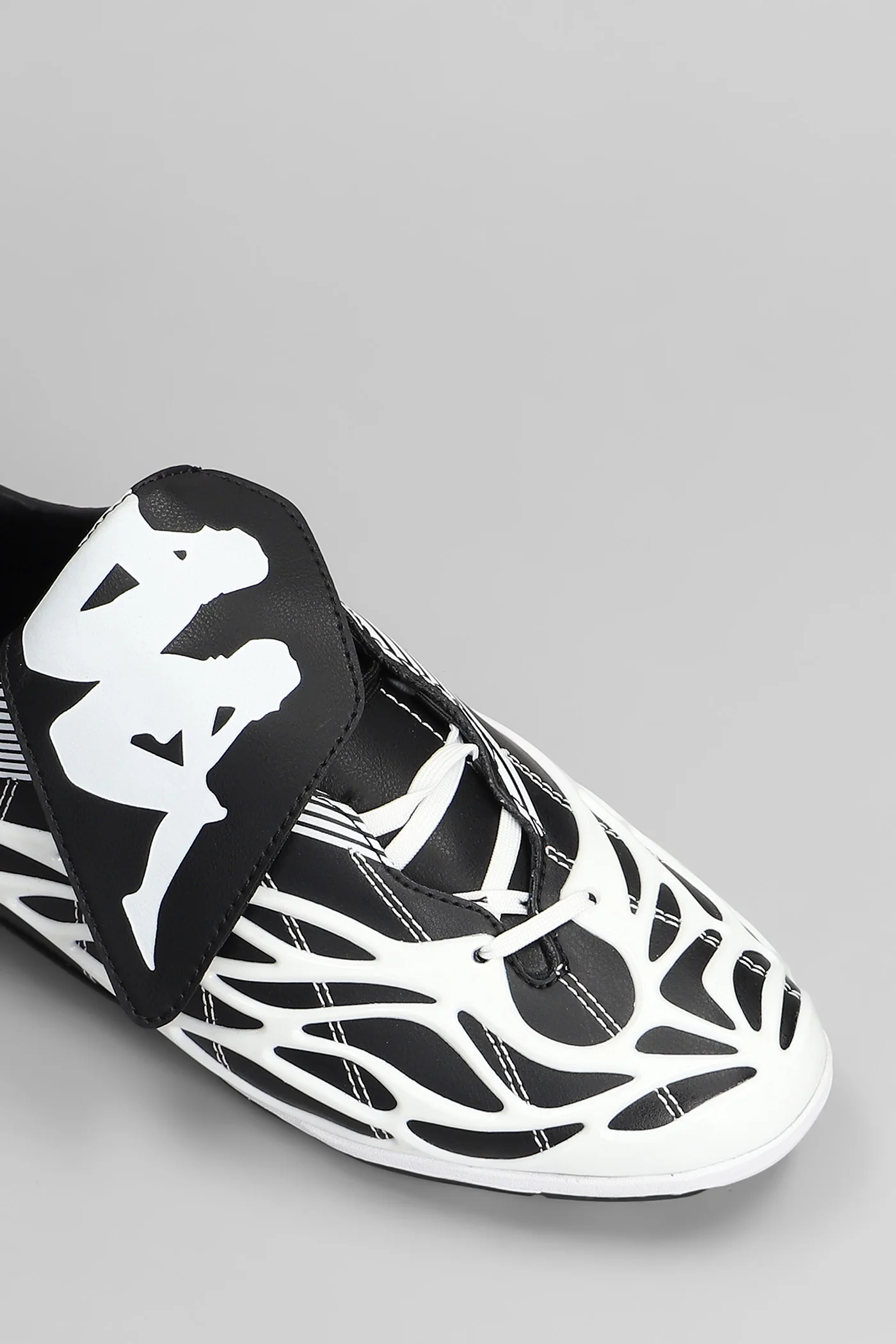 Sneakers in black leather - Image 5