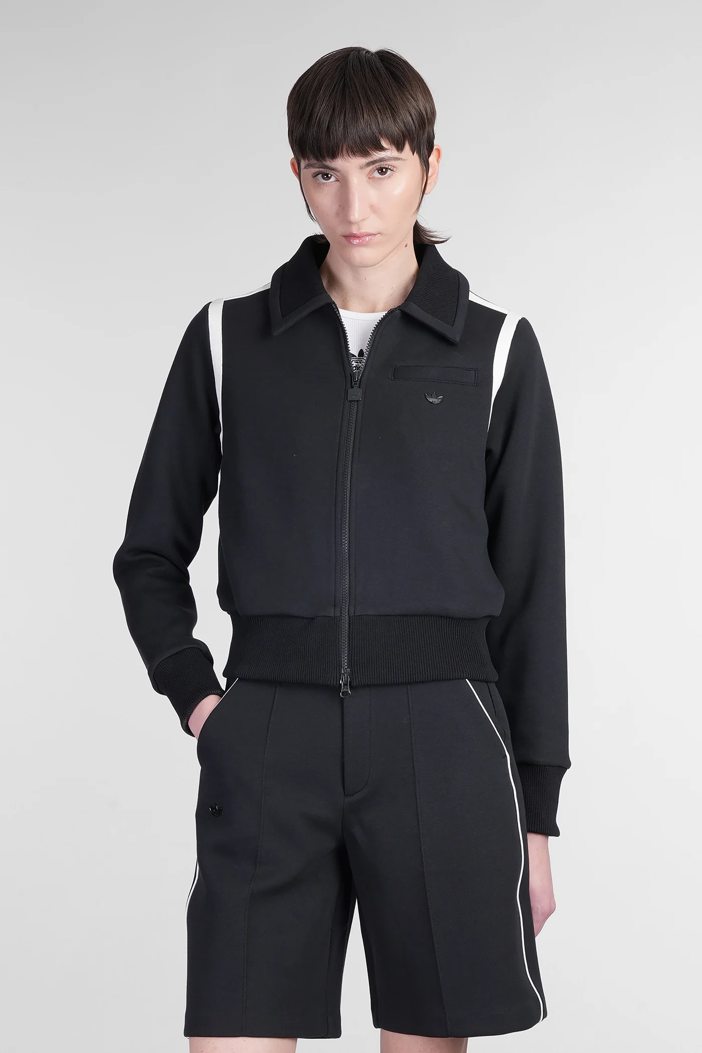 Collared TT Sweatshirt in black polyester