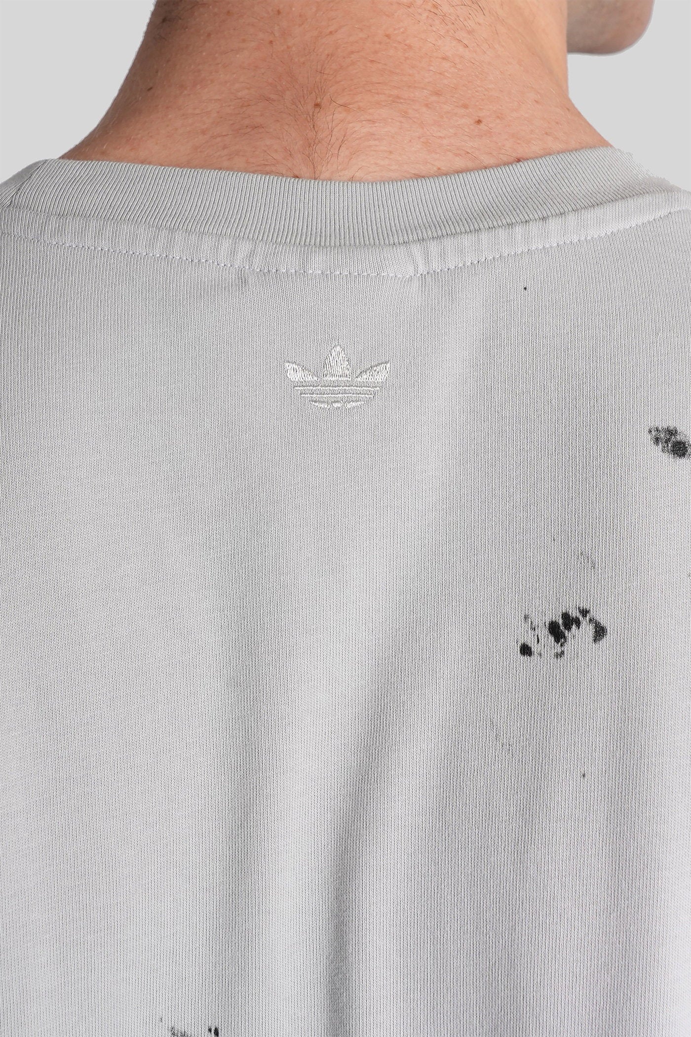 Adi 007 Tee T-Shirt in grey cotton - Image 5
