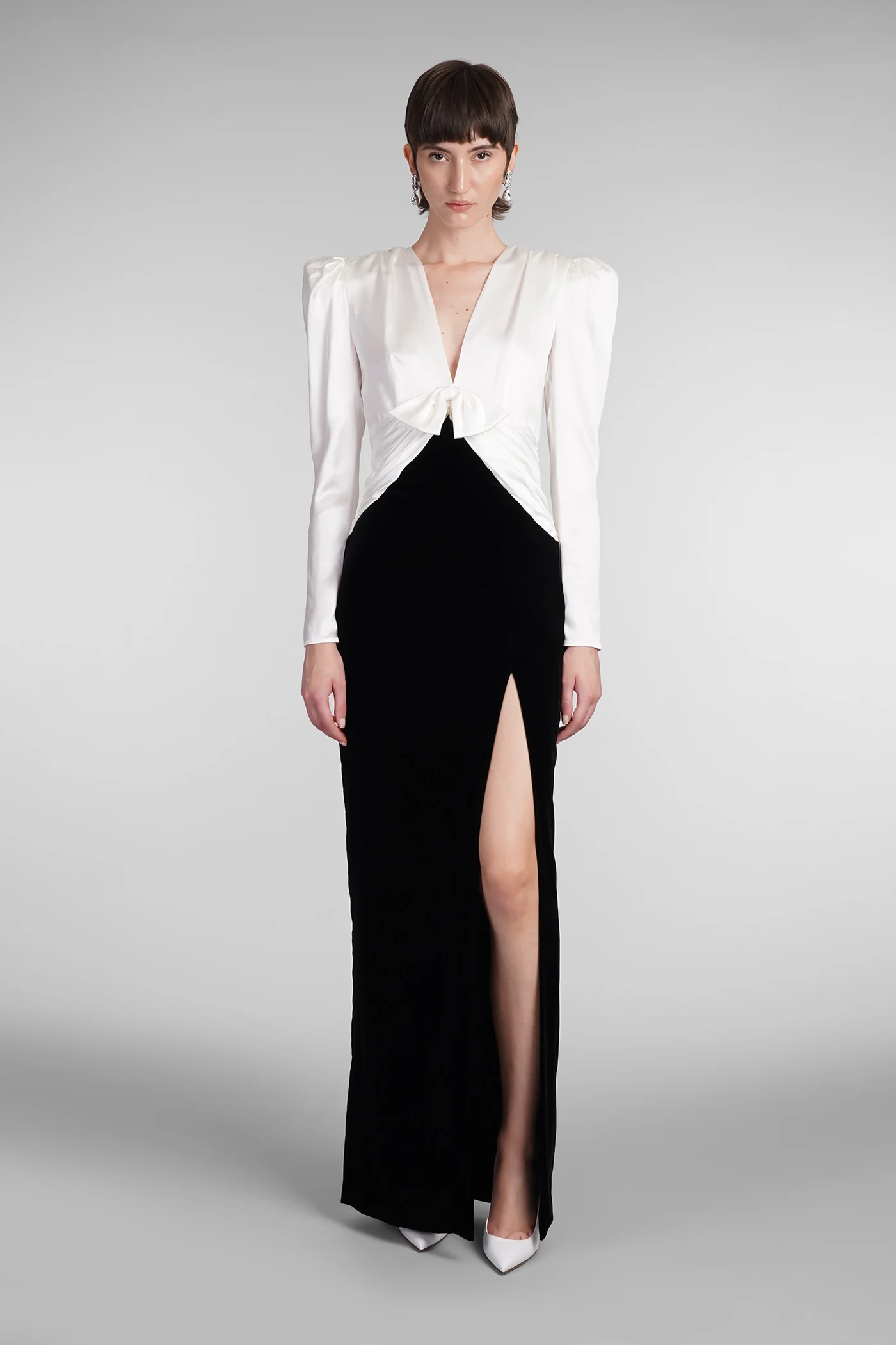 Dress woman  in white silk