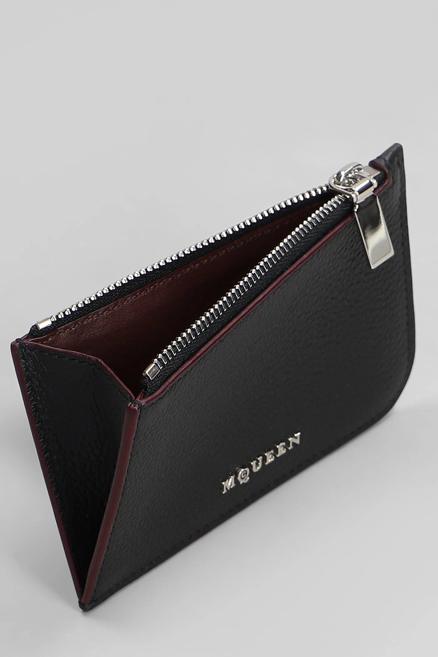 Sling Wallet in black leather - Image 4