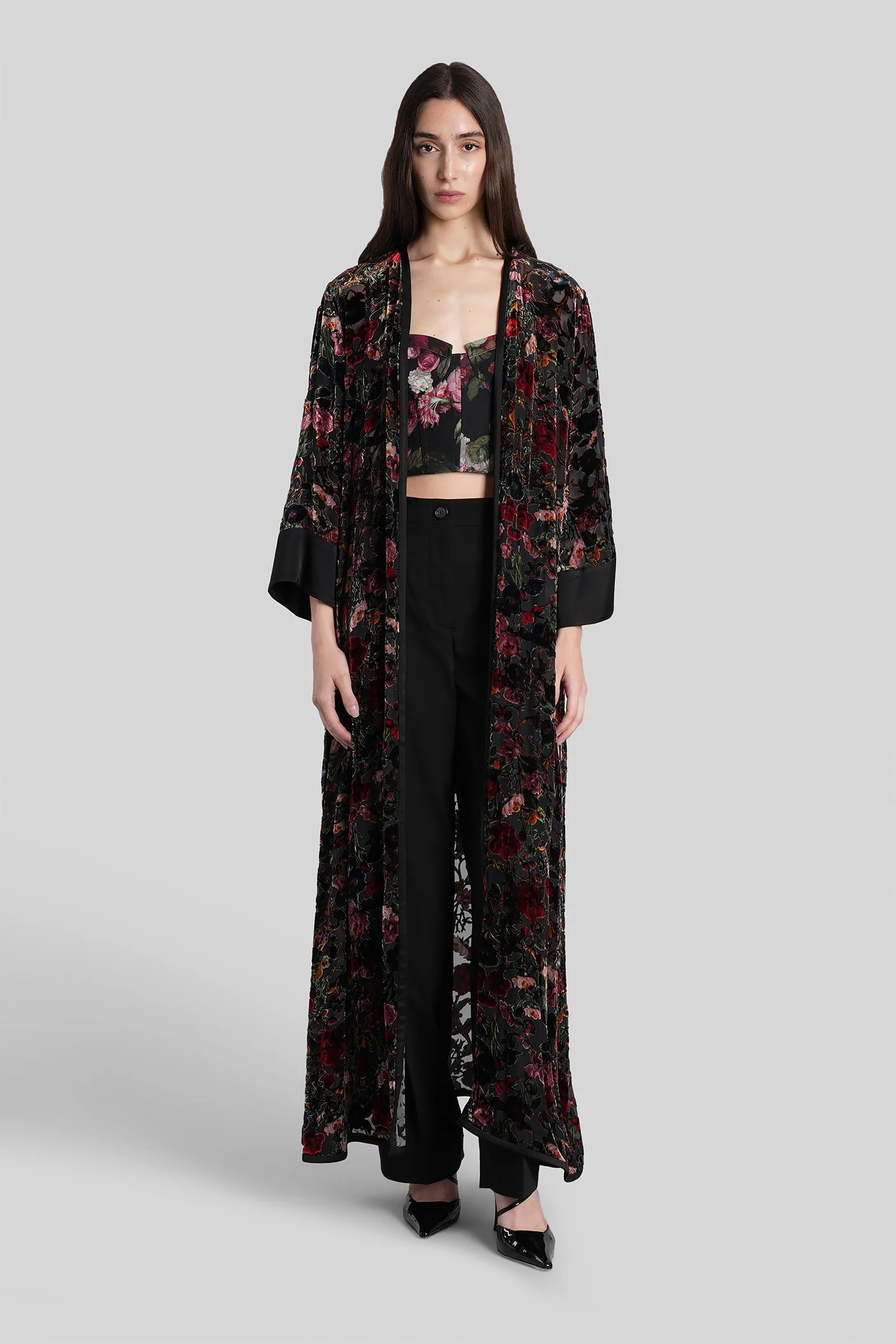 Nomi  in black viscose