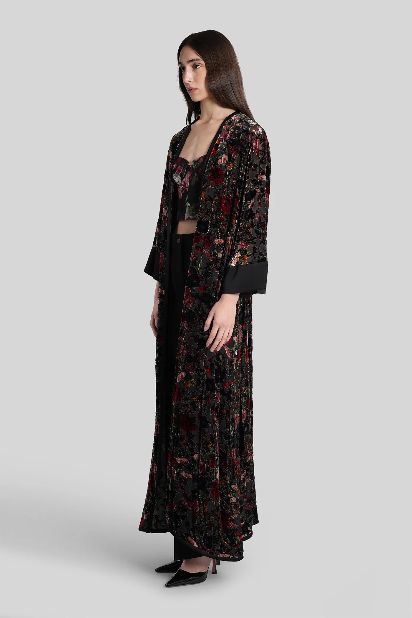 Nomi  in black viscose - Image 4