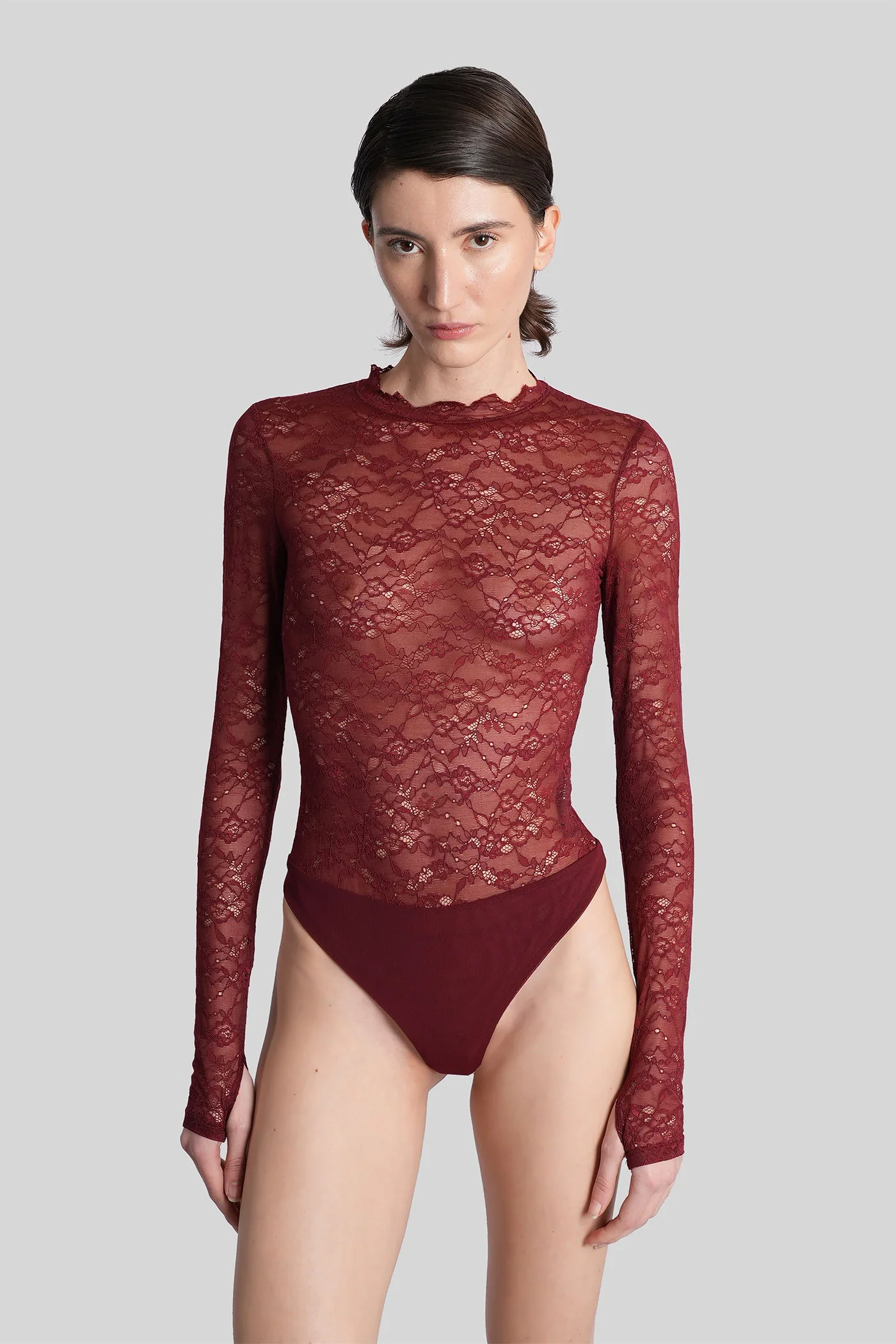 Taeyn Body in red nylon