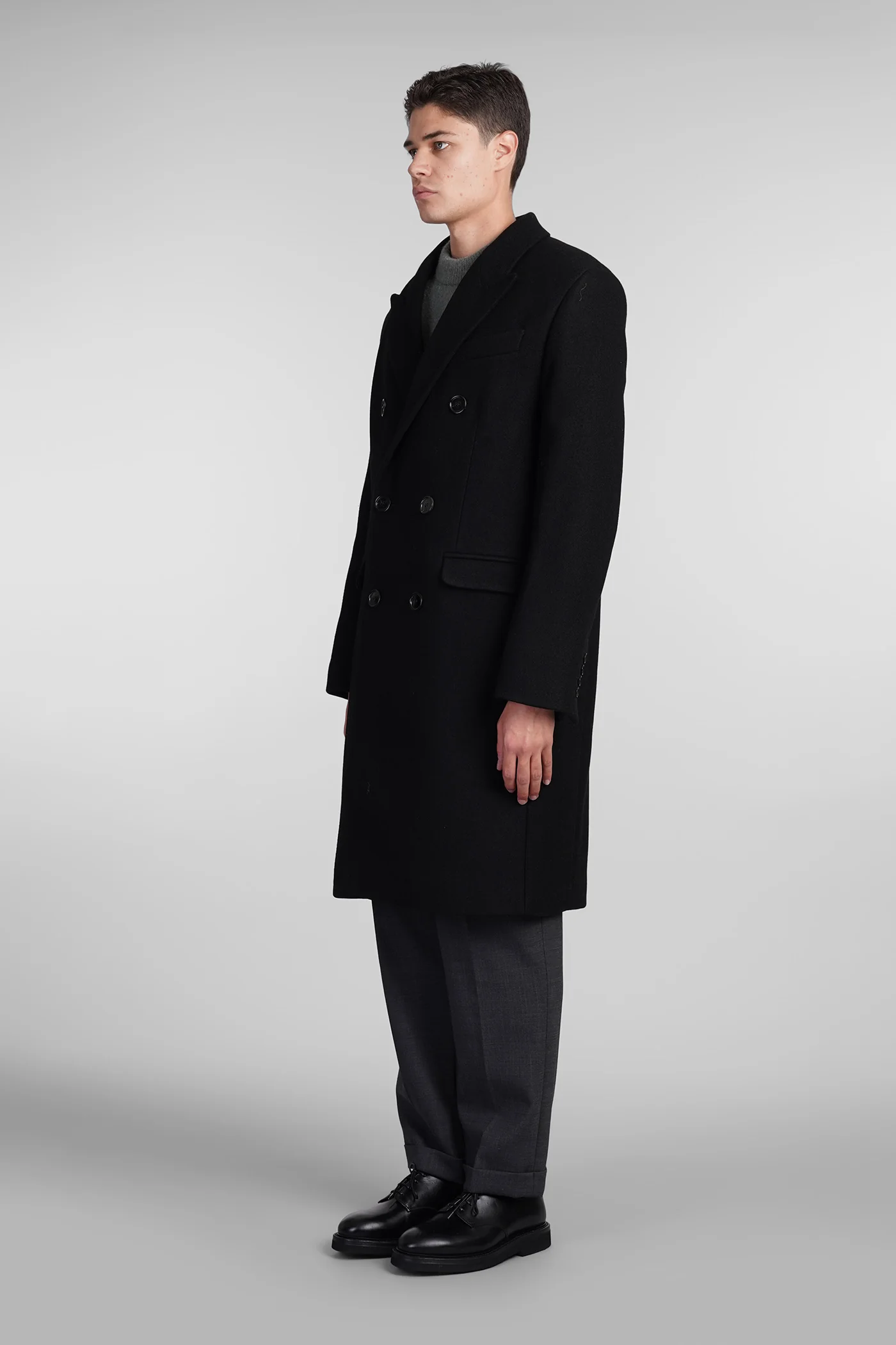 Coat in black wool - Image 4