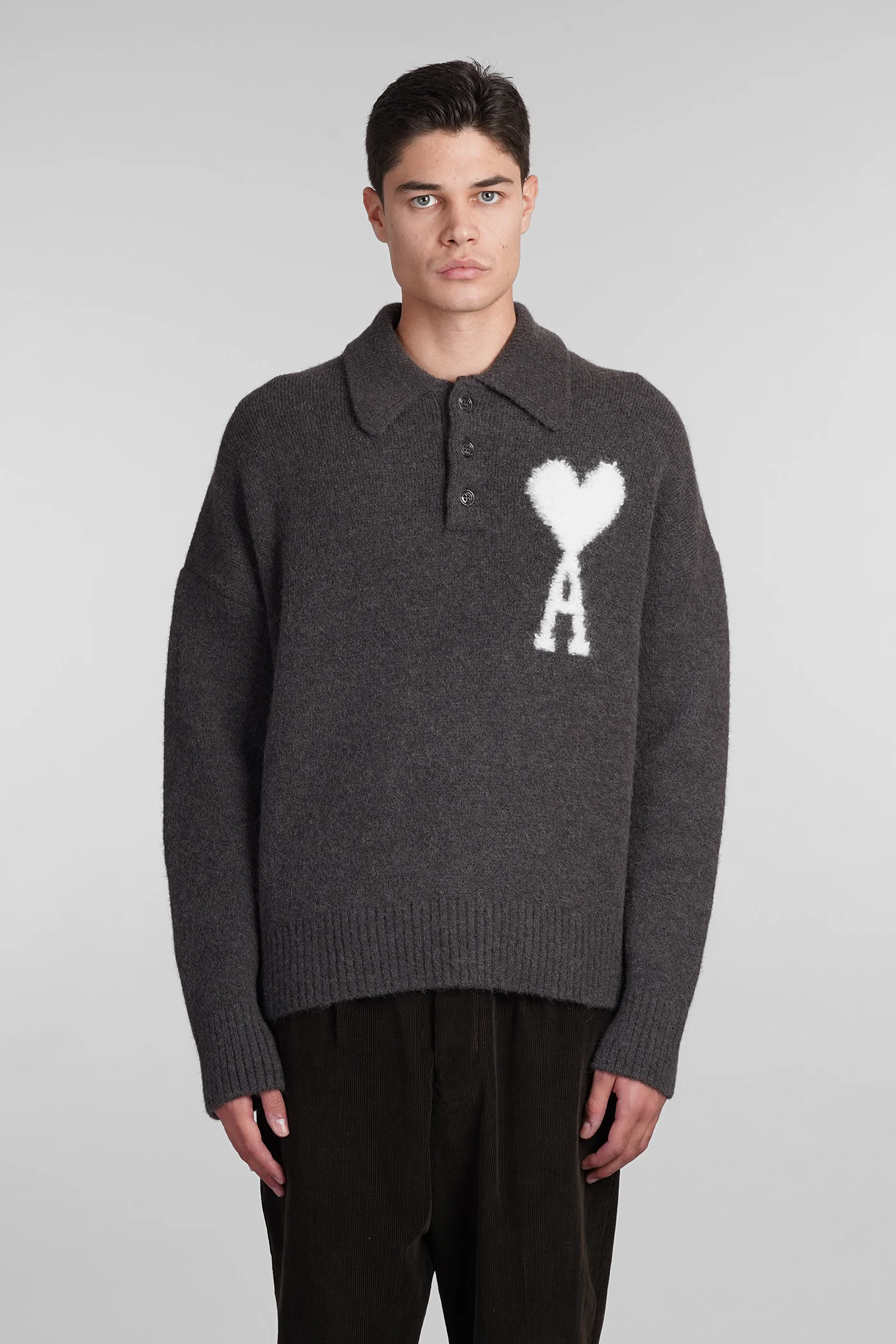Knitwear in grey wool