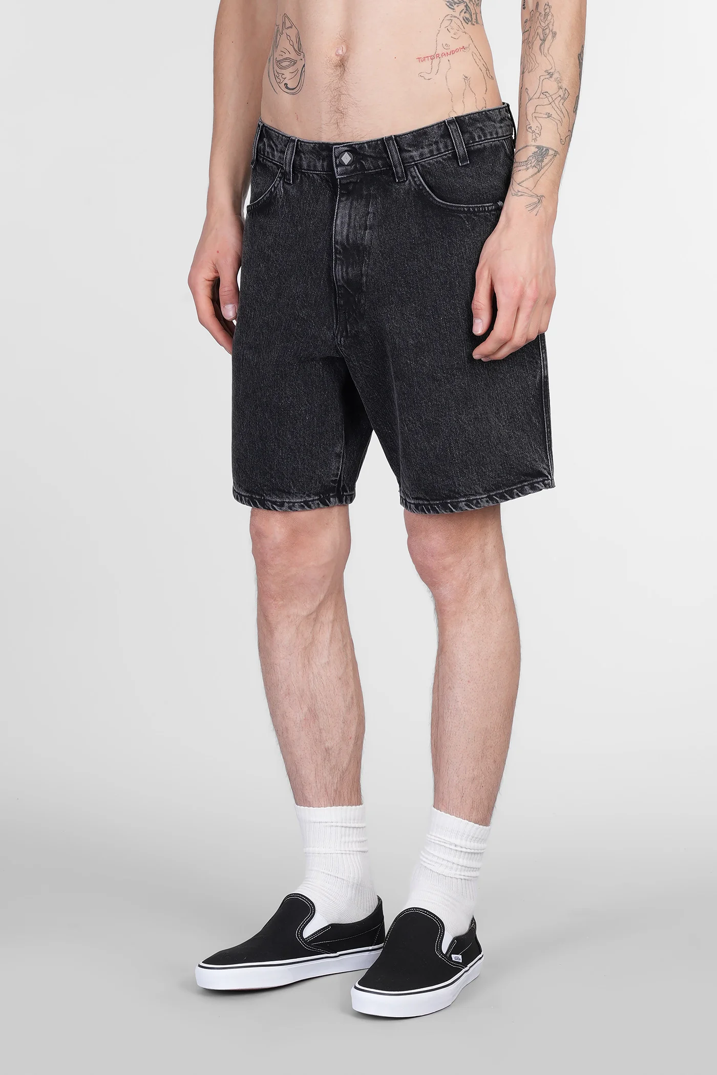 Bernie Shorts in black denim - Image 4
