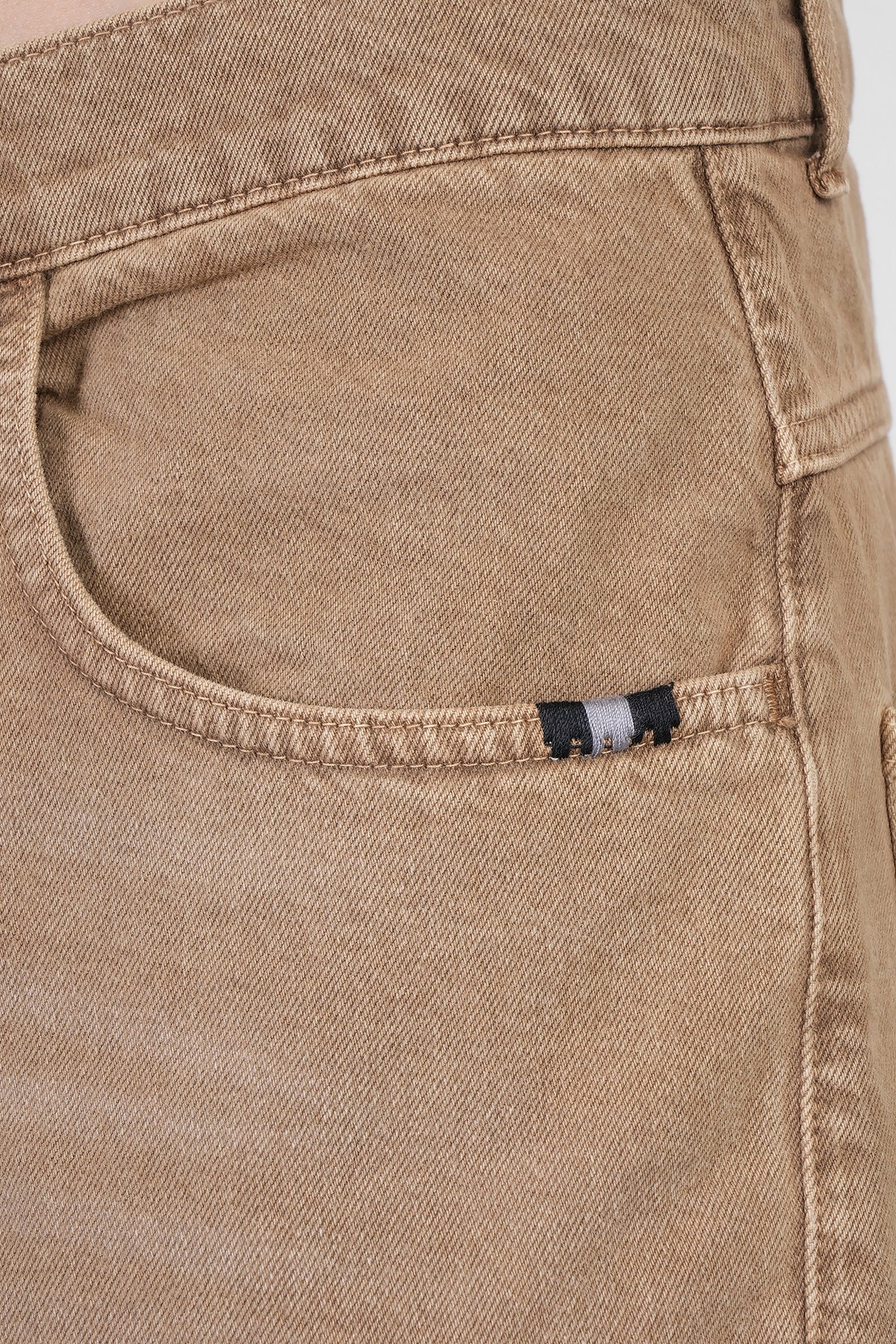 Tommy Shorts in brown denim - Image 5