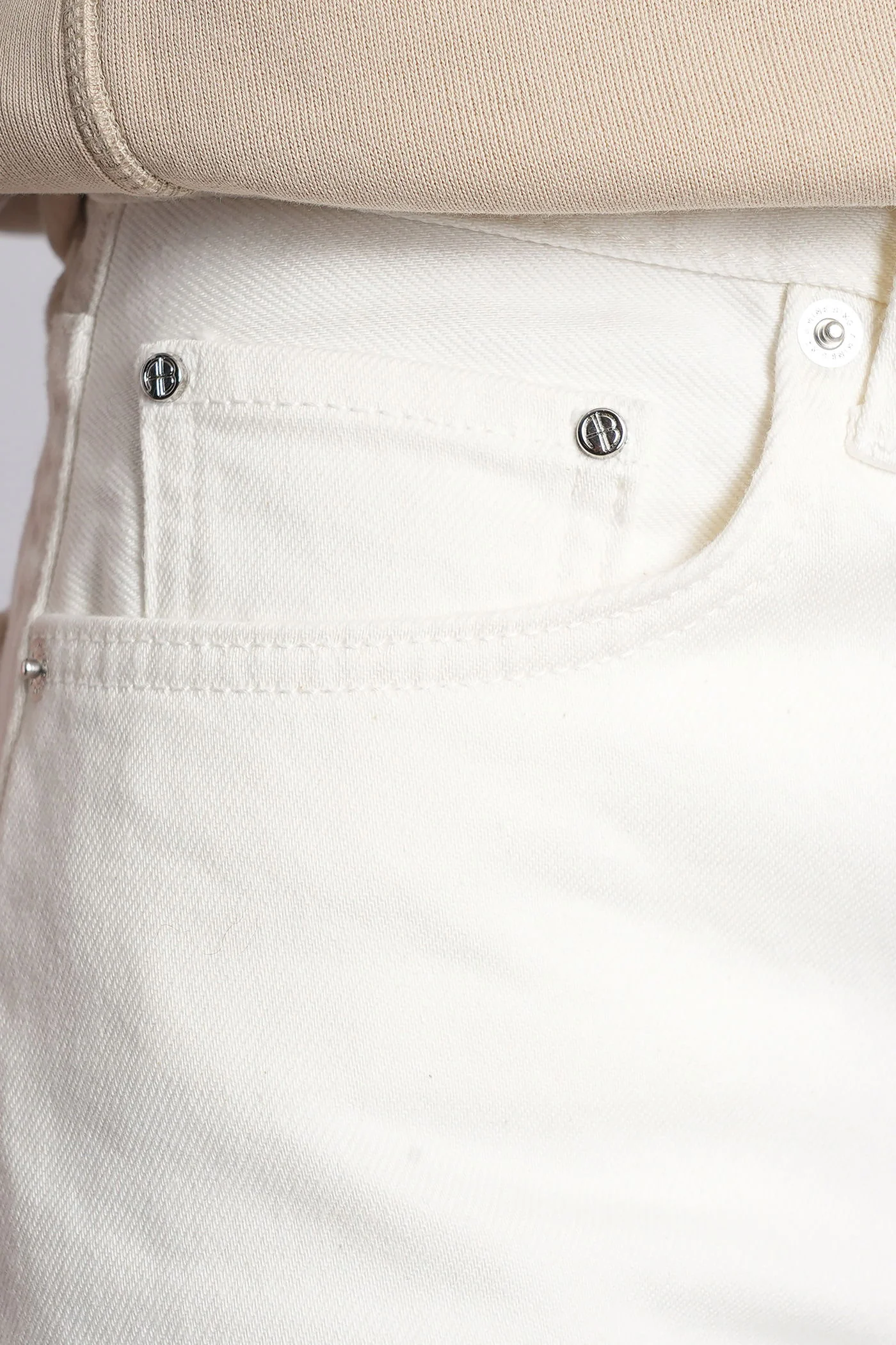 Kat Shorts in white cotton - Image 5