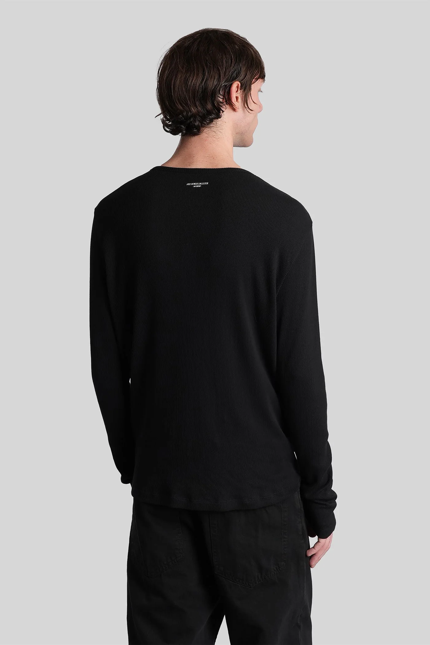 Greg  in black cotton - Image 3