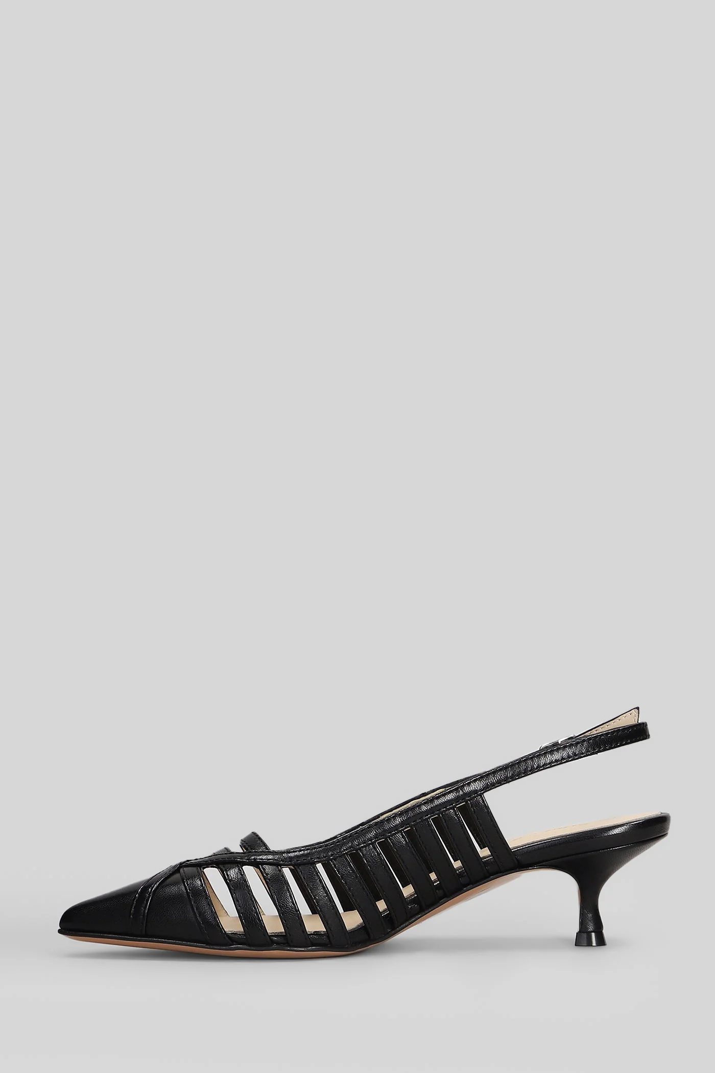Pumps in black leather - Image 3