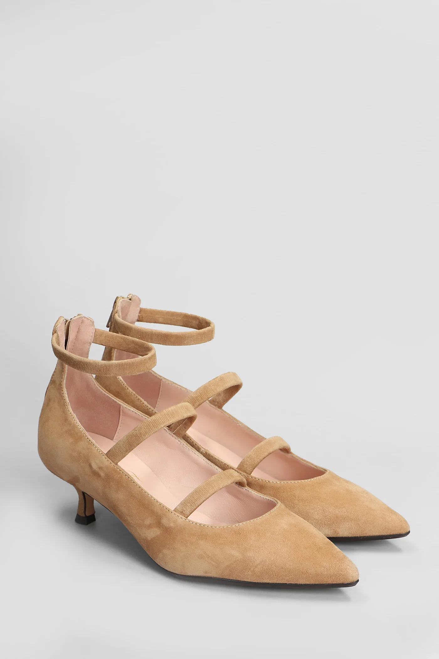 Pumps in Camel suede - Image 2
