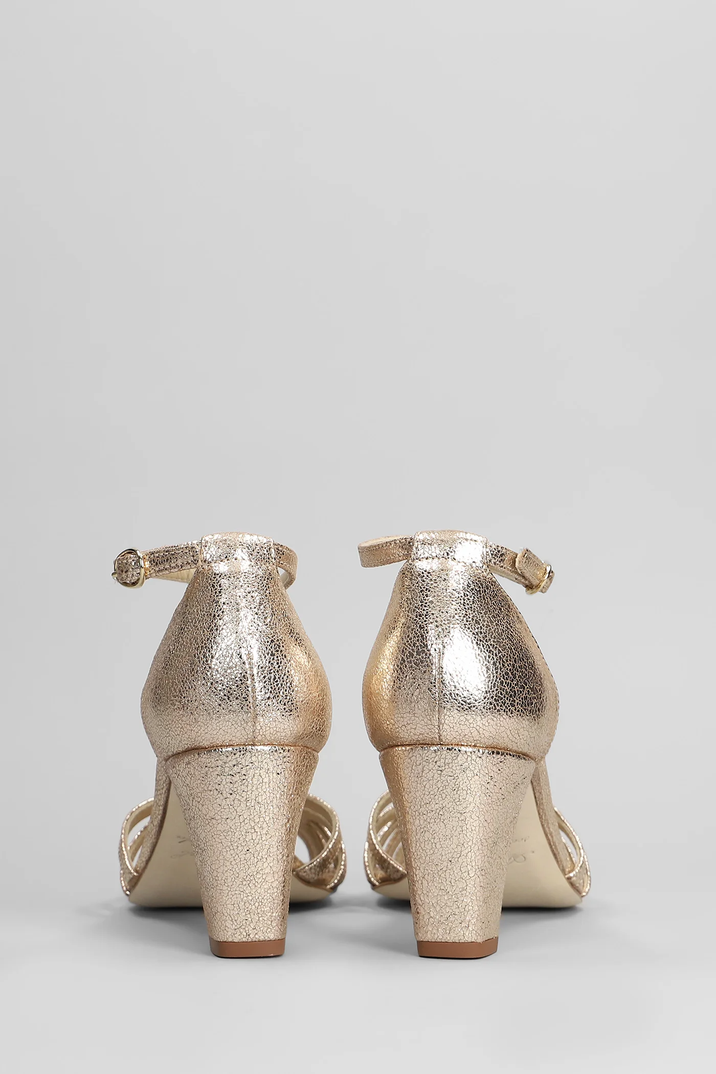 Sandals in platinum leather - Image 4