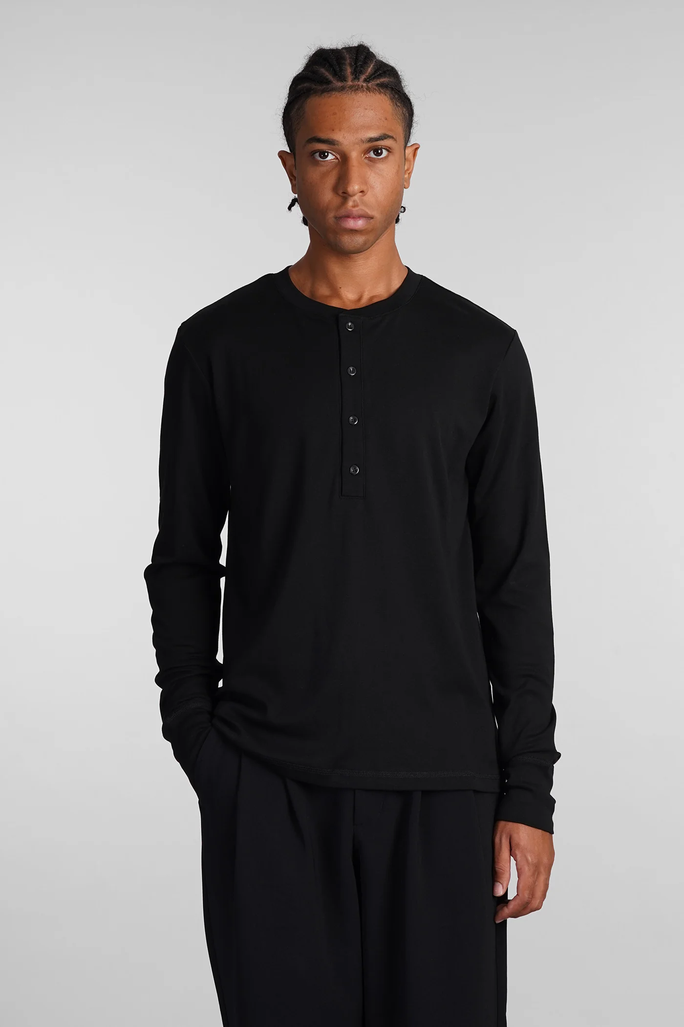 T-Shirt in black cotton