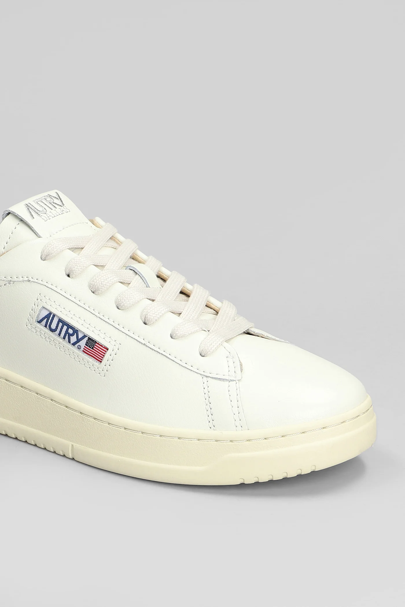 Dallas Low Sneakers in white leather - Image 5
