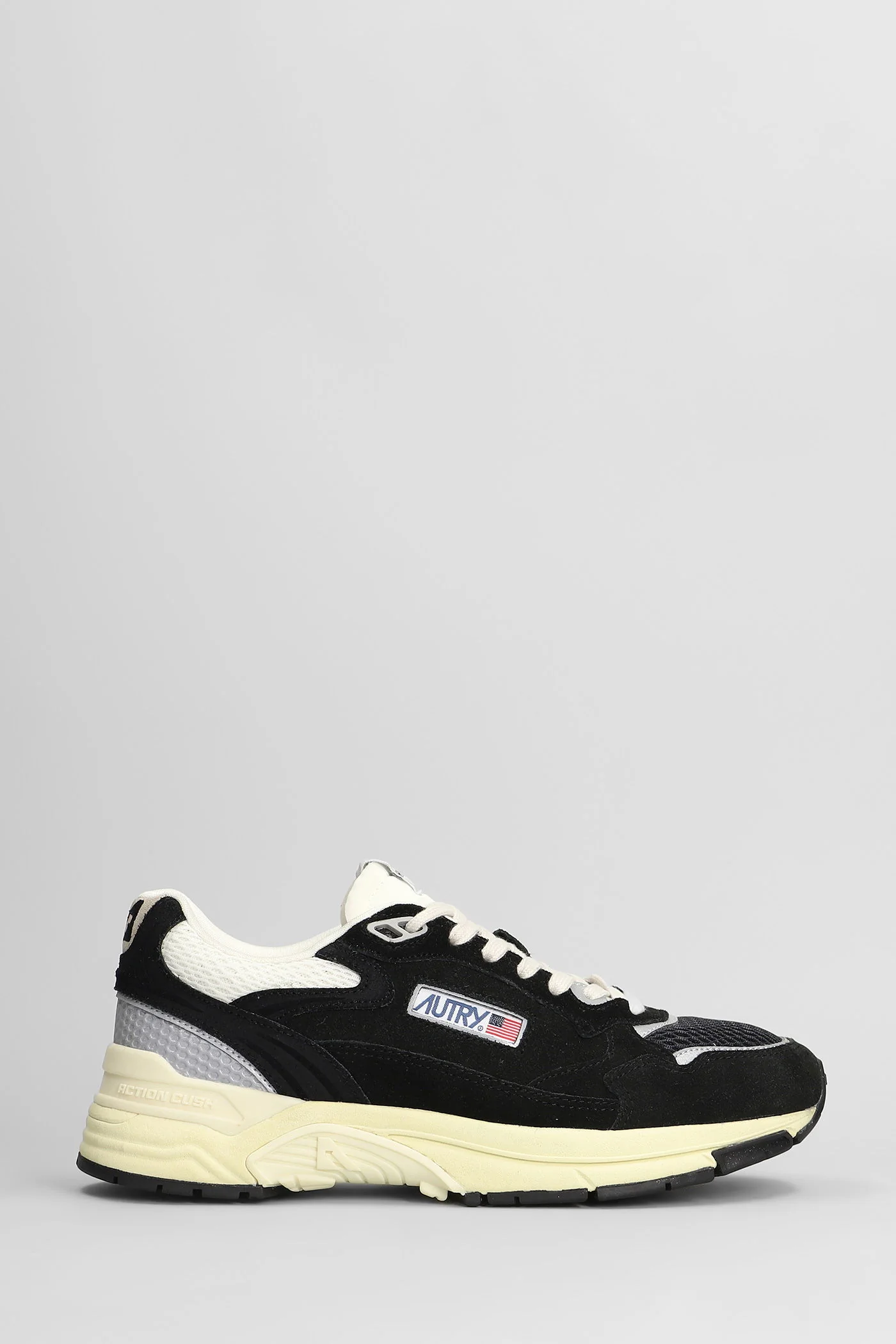 Hyperway Low Sneakers in black Suede and fabric