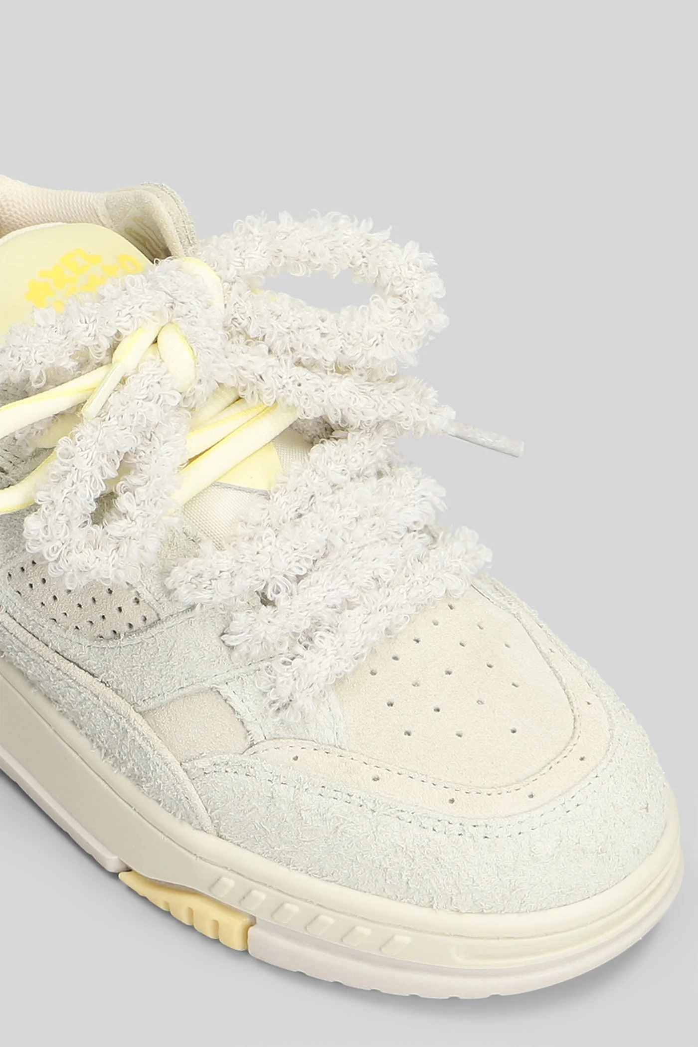 Area Lo Label Sneakers in beige suede - Image 5