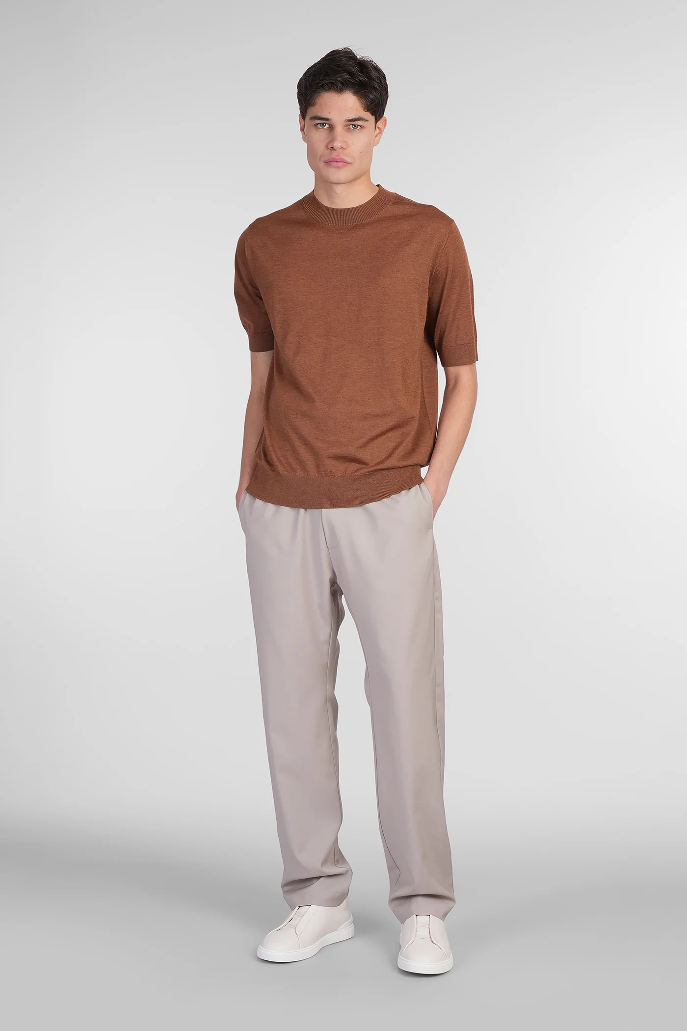 T-Shirt in brown wool - Image 2