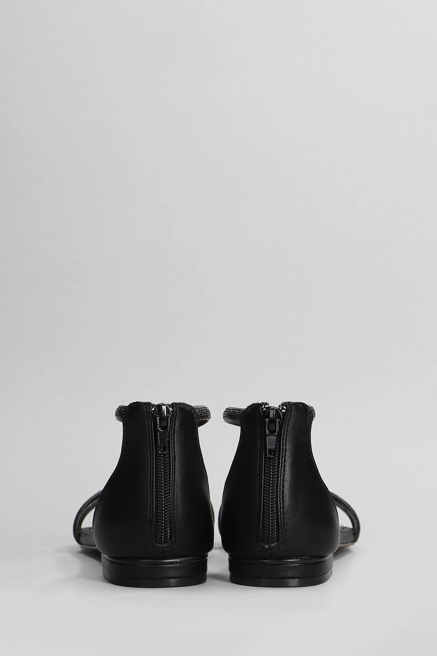 Tasha Flats in black leather - Image 4