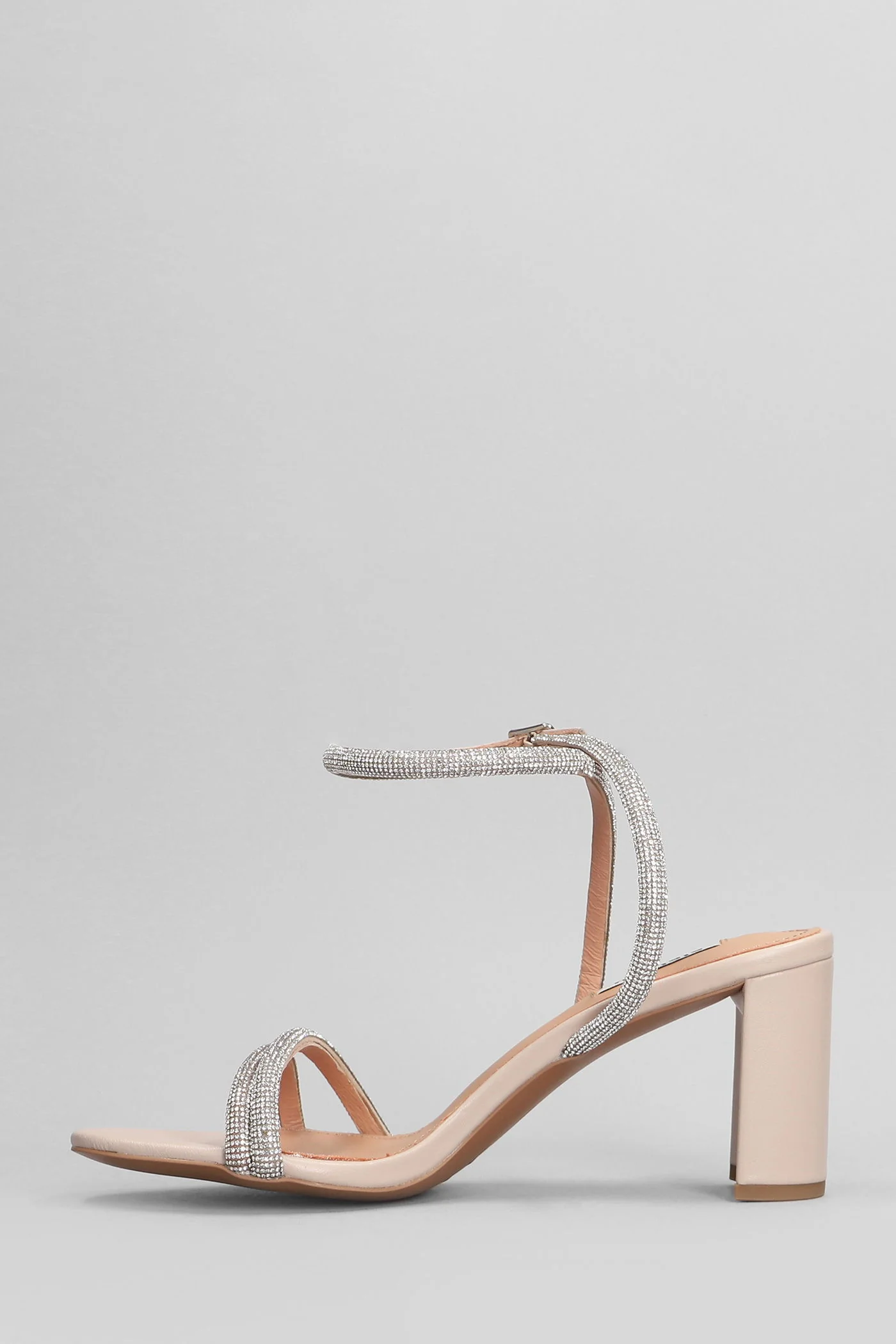 Zaria Sandals in powder leather - Image 3