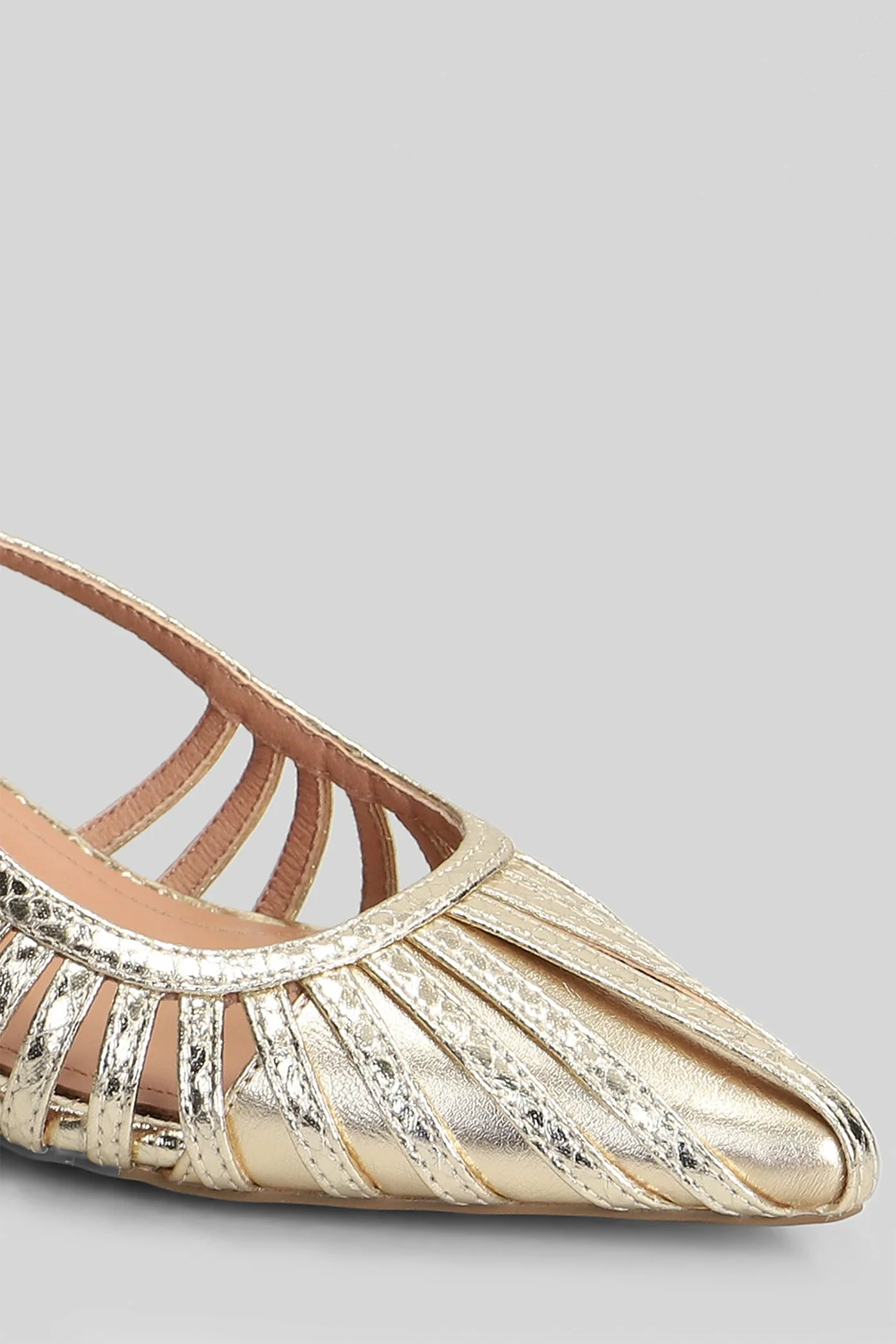 Zin Pump 45 Pumps in gold leather - Image 5