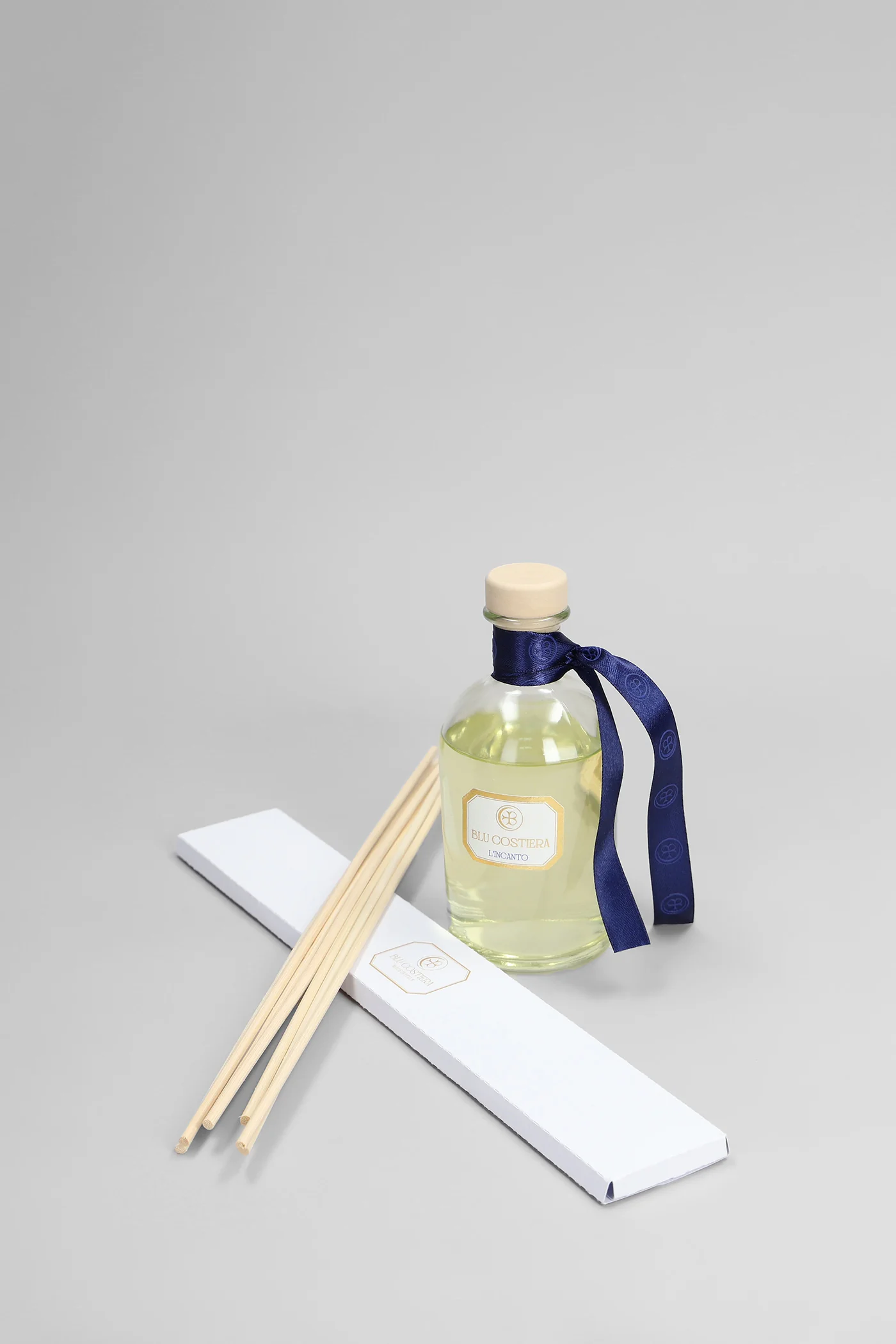 Incanto  in blue glass - Image 2