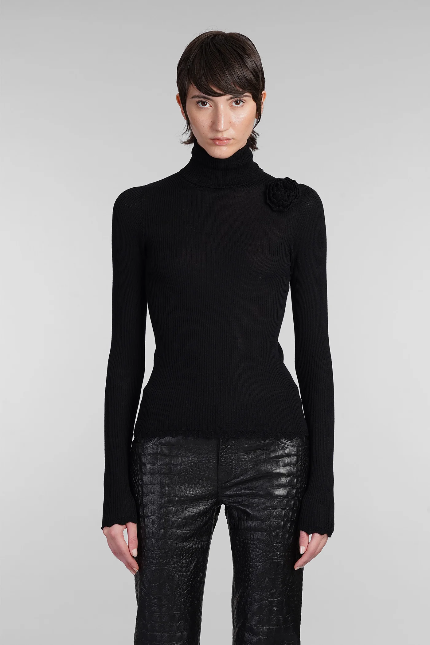 Knitwear in black wool