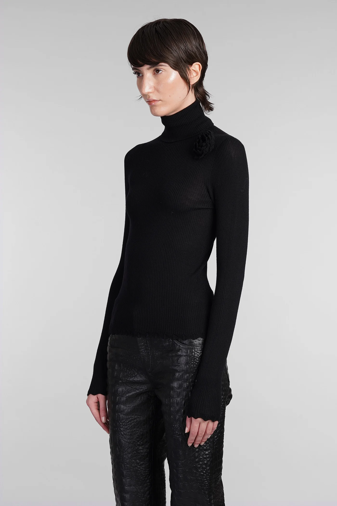 Knitwear in black wool - Image 4