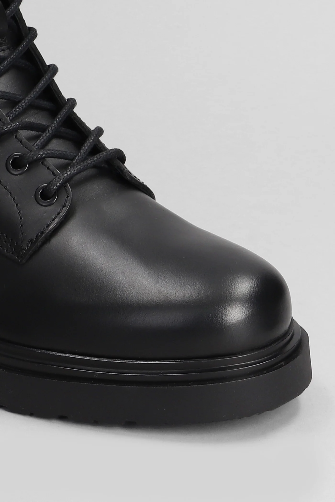Combat boots in black leather - Image 5