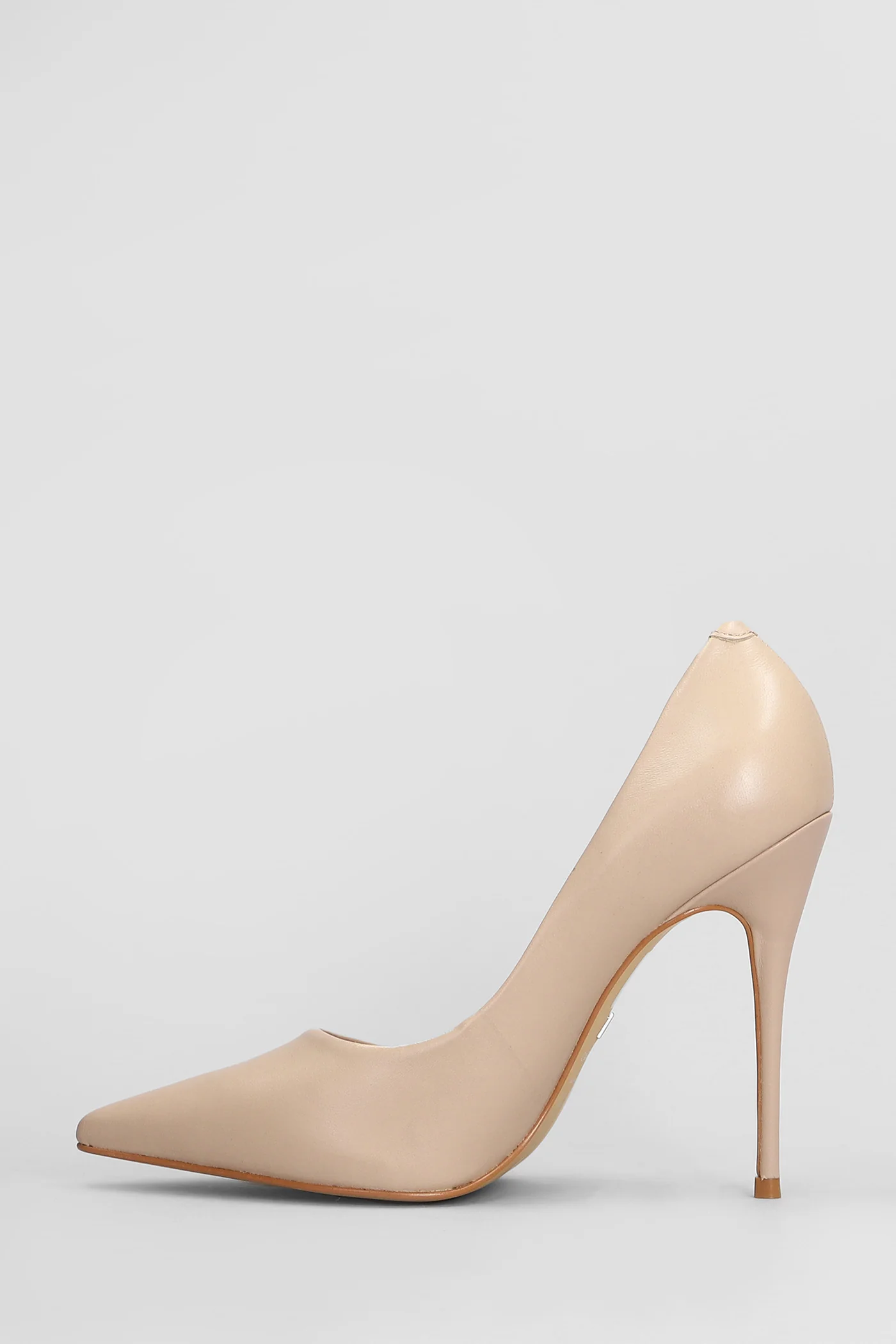 Pumps in beige leather - Image 3