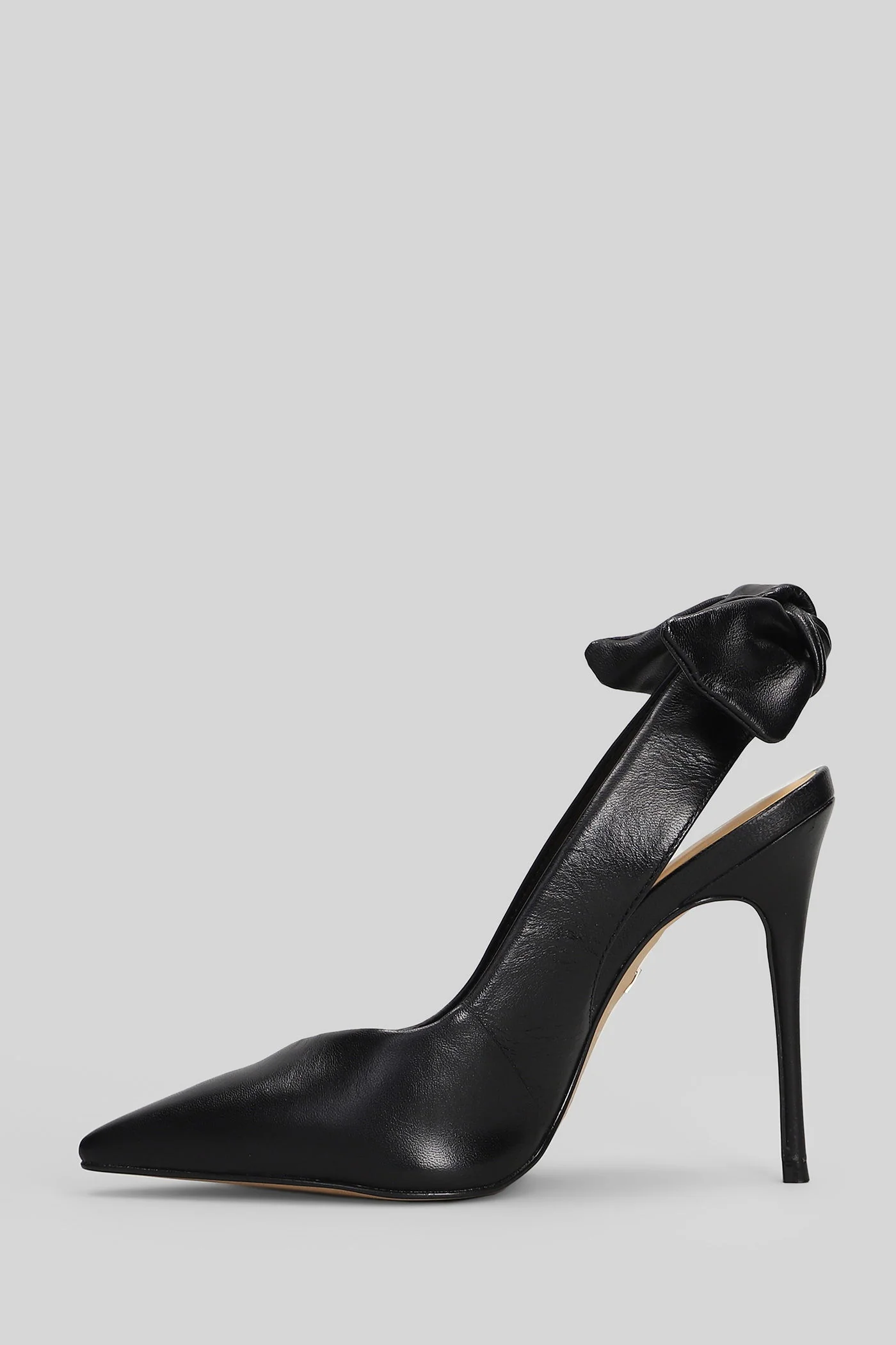 Pumps in black leather - Image 3