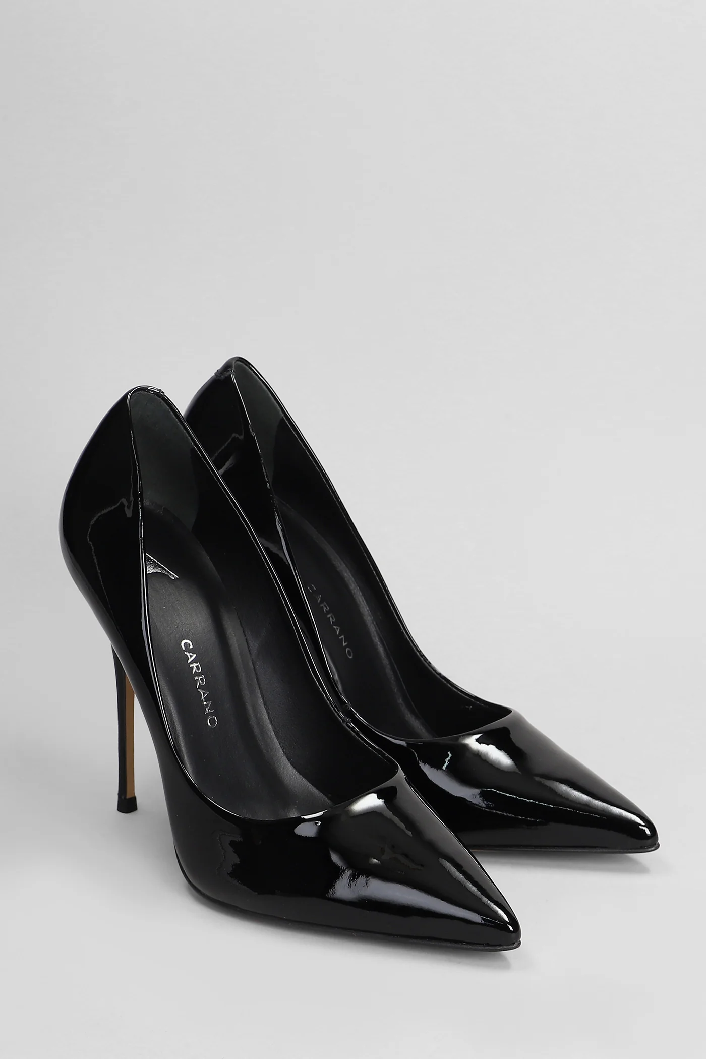 Pumps in black patent leather - Image 2
