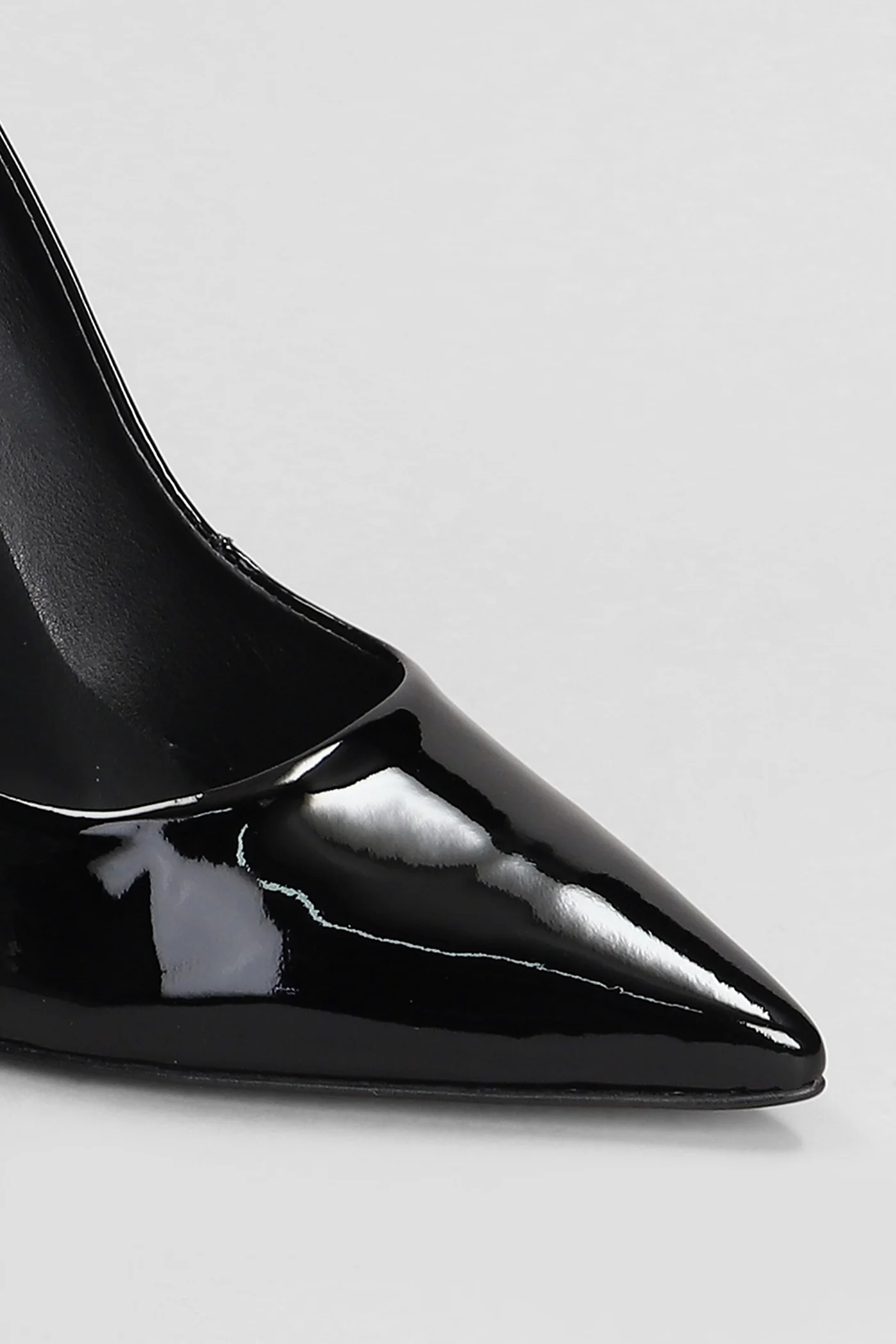 Pumps in black patent leather - Image 5