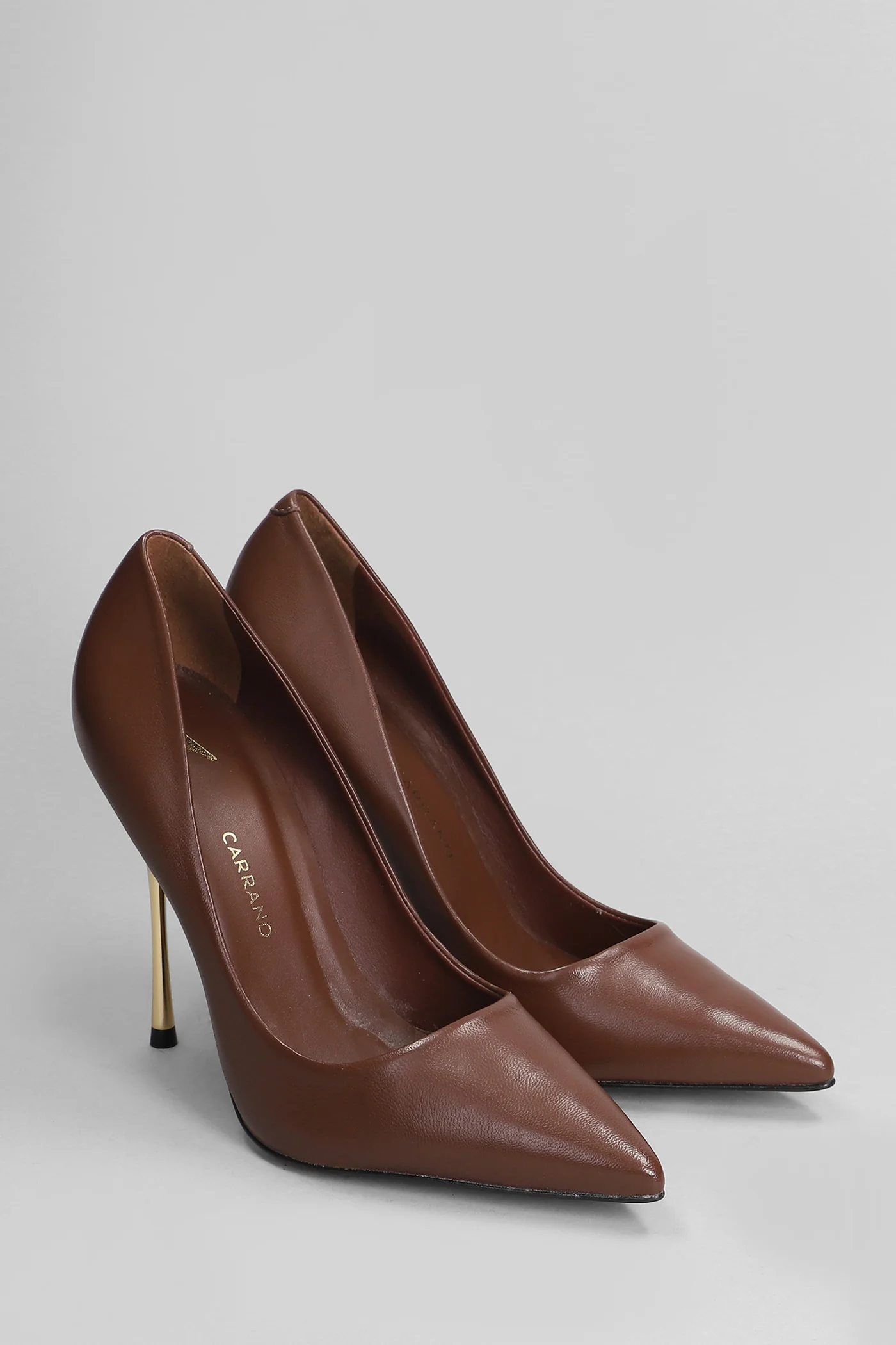 Pumps in brown leather - Image 2