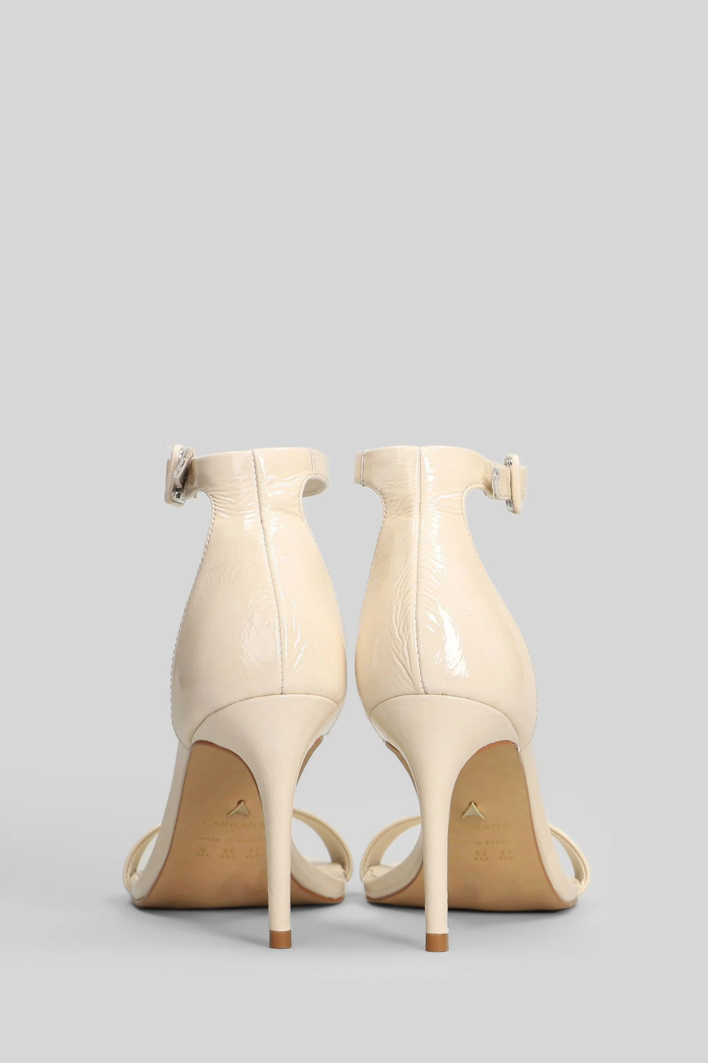 Sandals in beige patent leather - Image 4