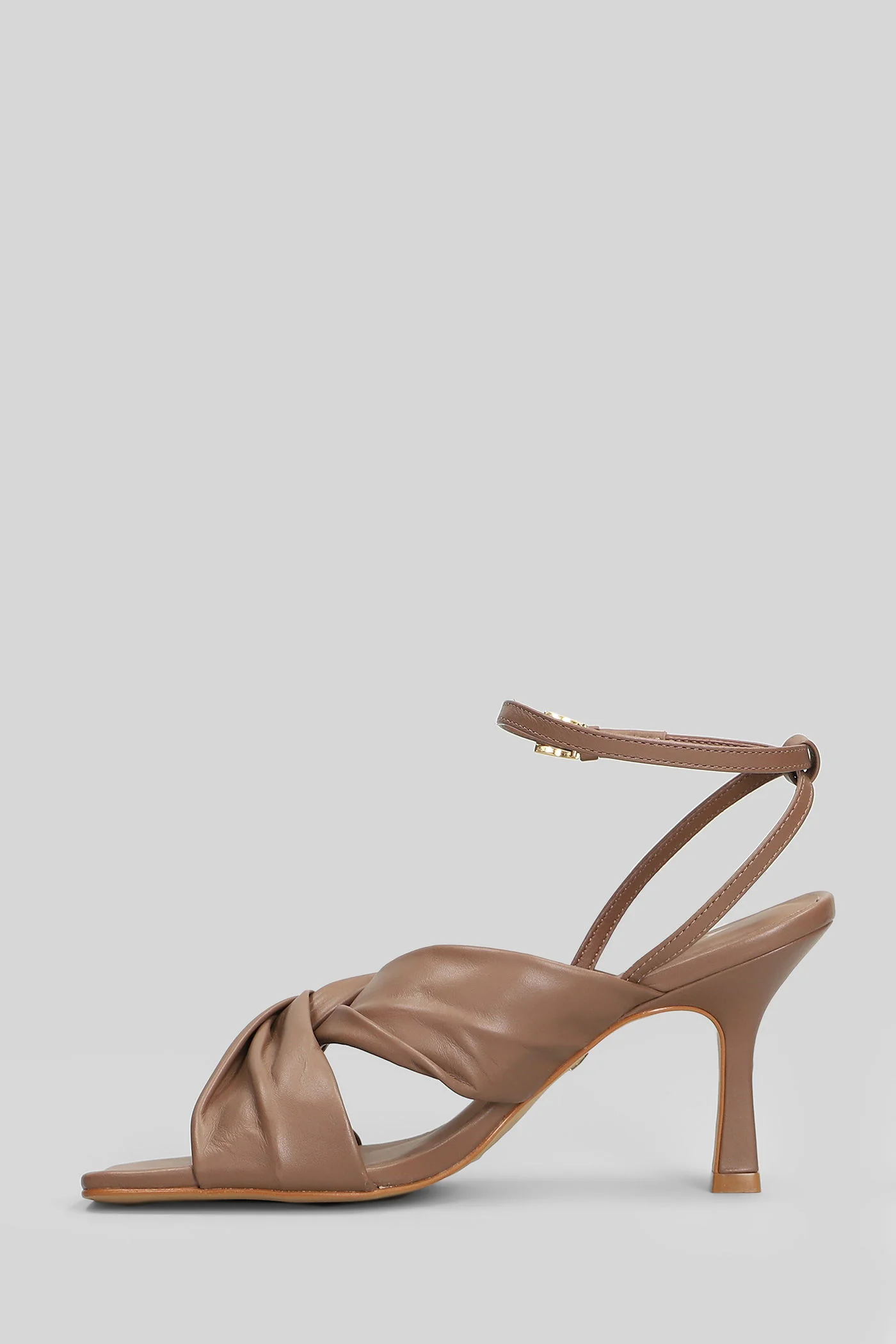 Sandals in taupe leather - Image 3