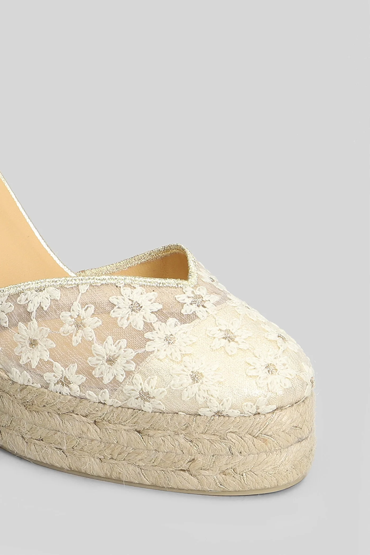 Clair-8Ed-294 Wedges in white fabric - Image 5
