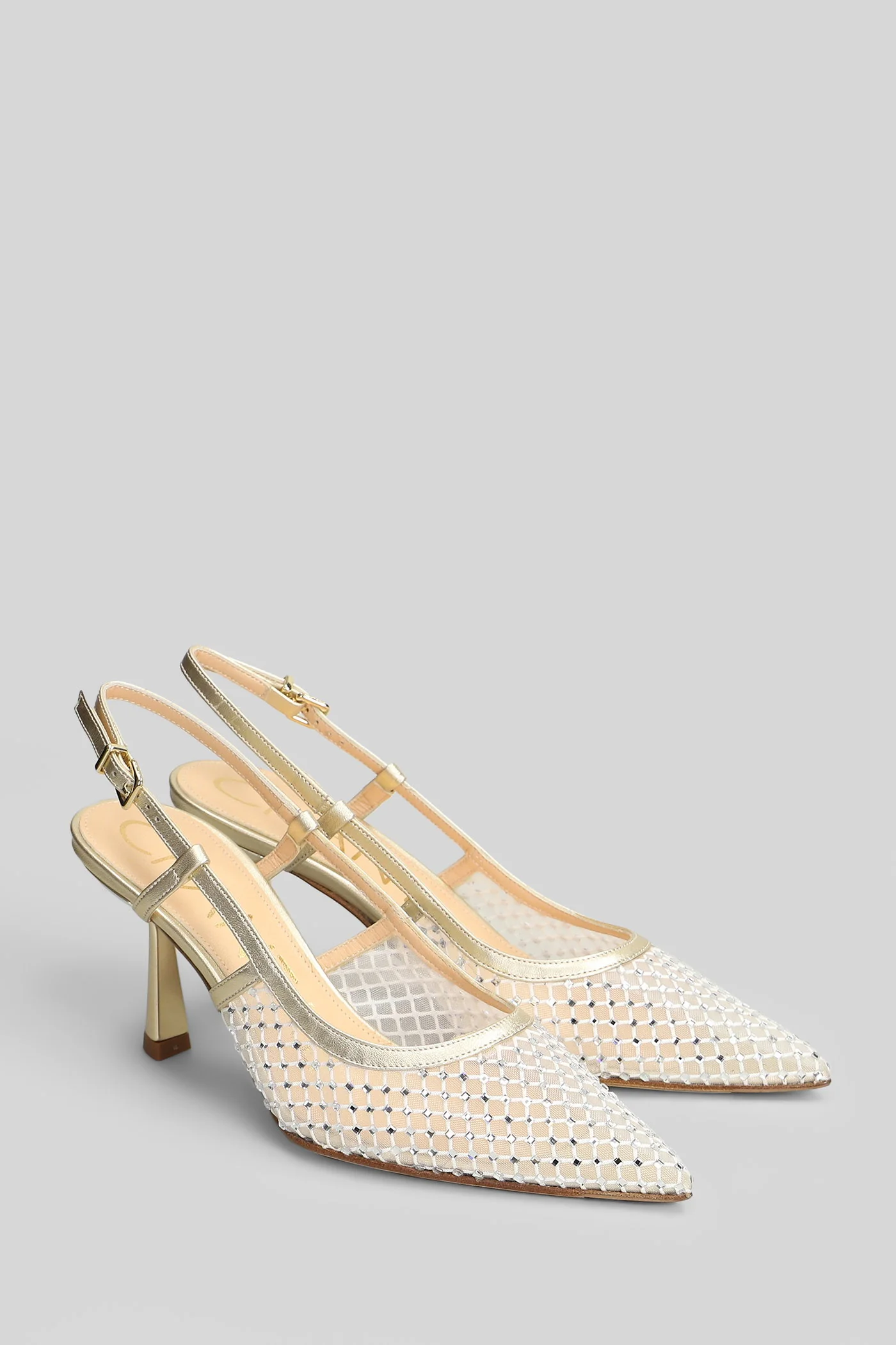 Pumps in platinum leather and fabric - Image 2