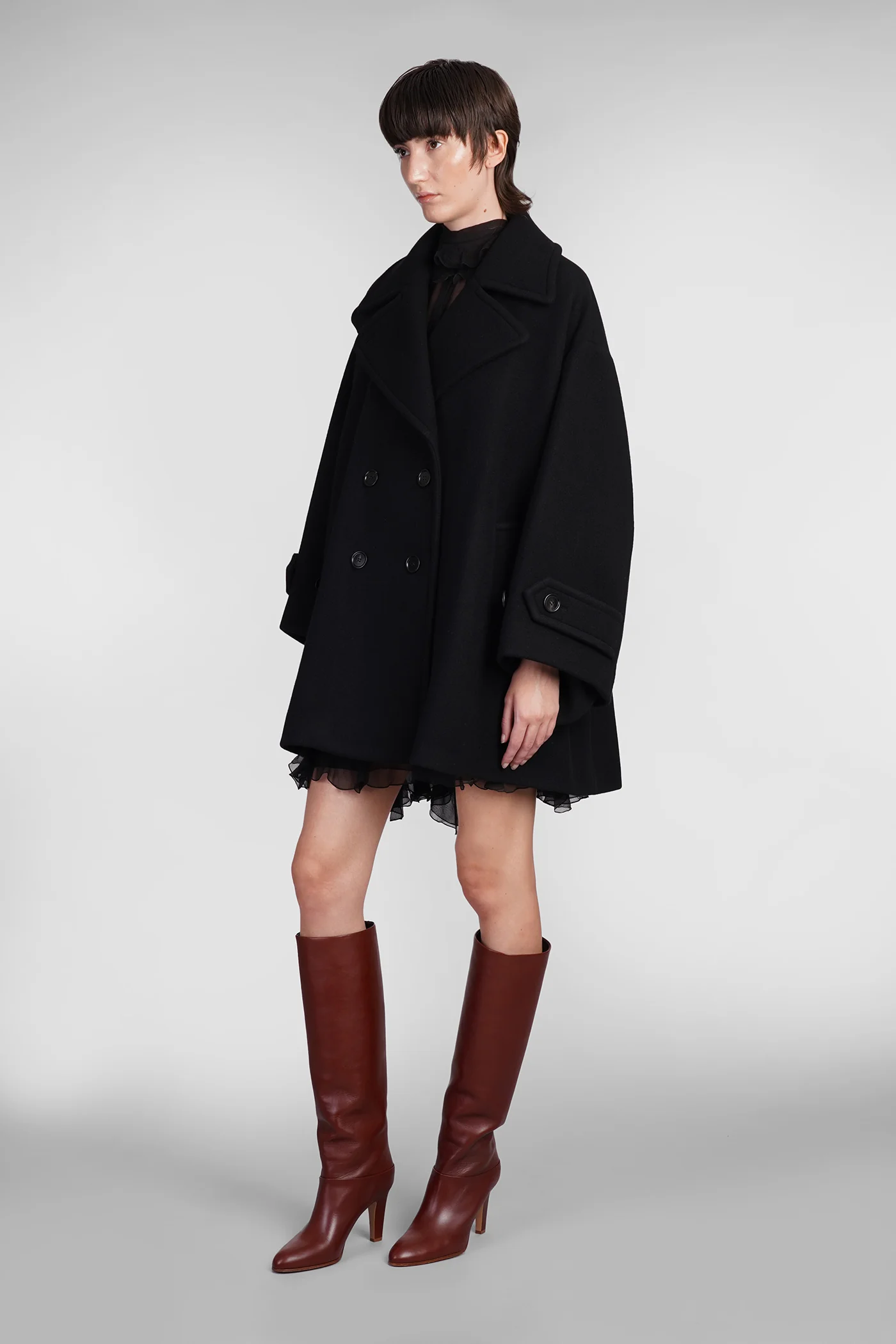 Coat in black wool - Image 4