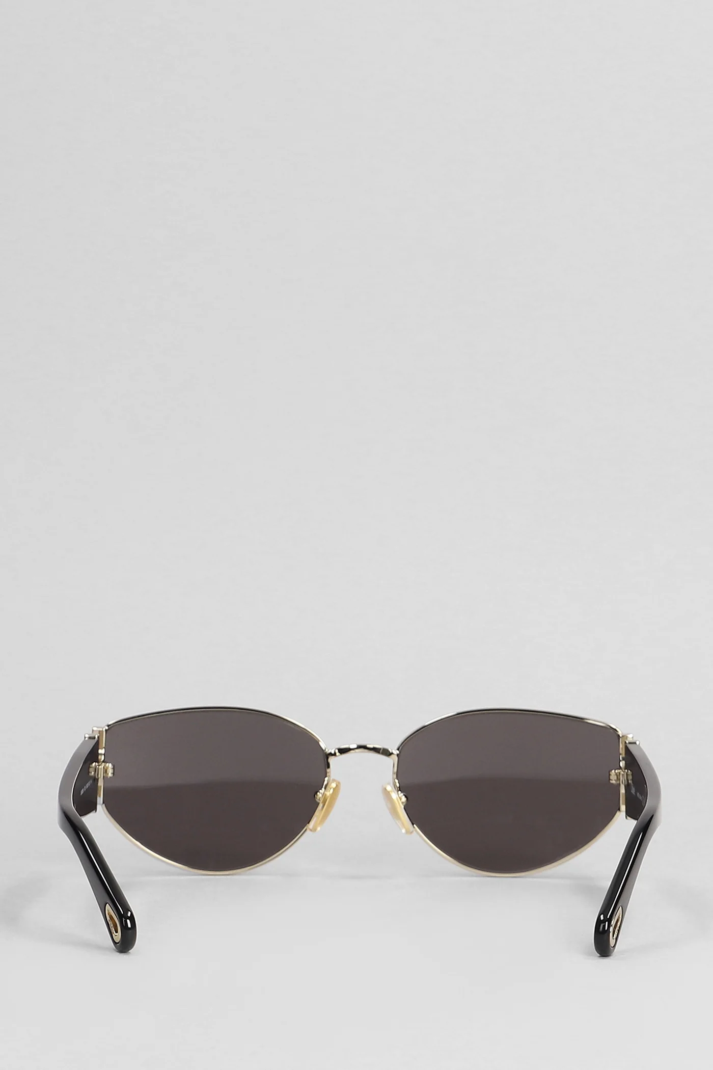 Sunglasses in gold metal alloy - Image 3