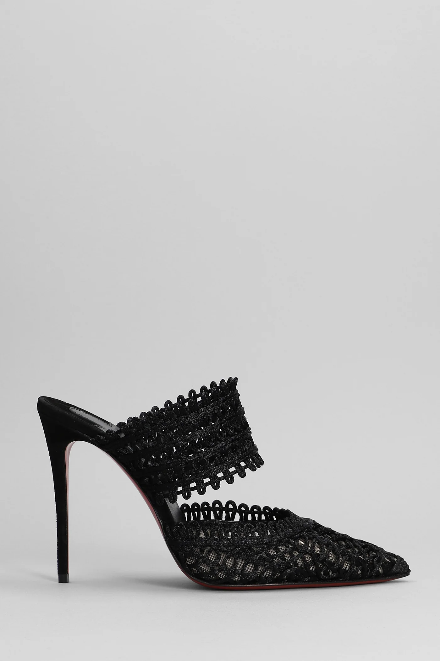 Deia Slipper-Mule in black macramè