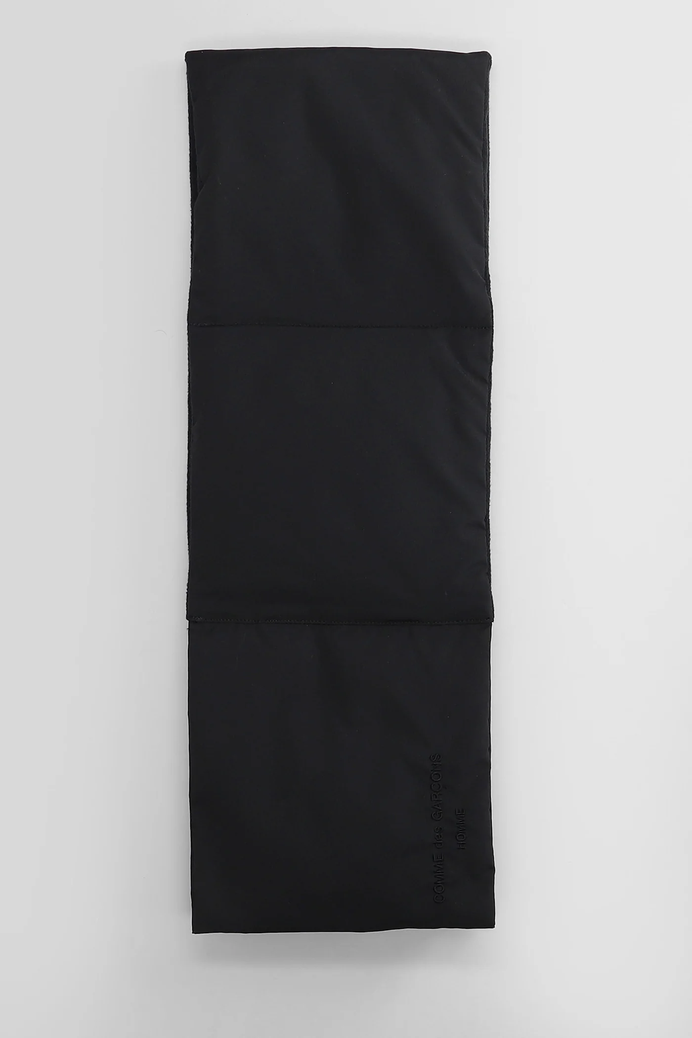 Scarve in black polyester