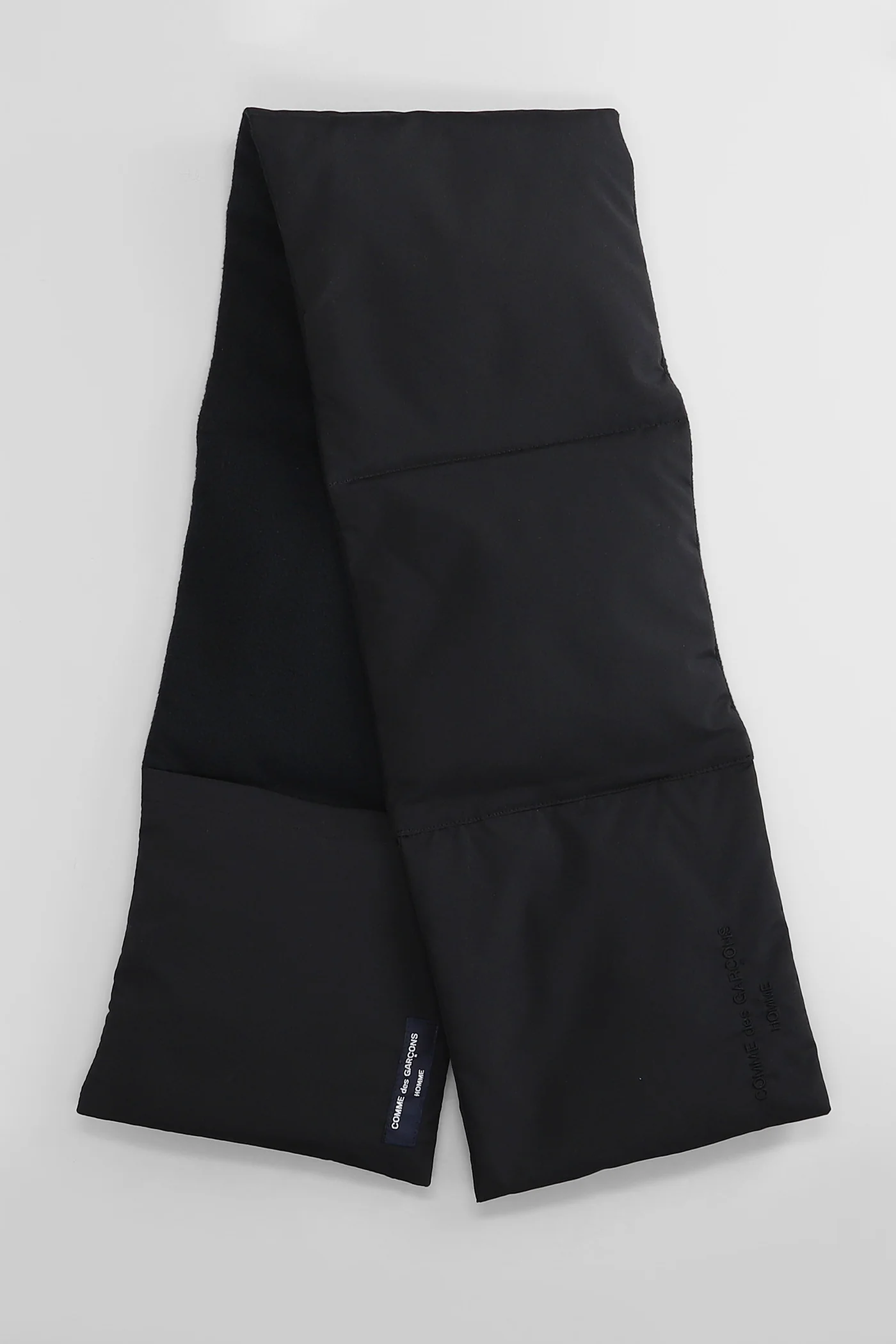 Scarve in black polyester - Image 3