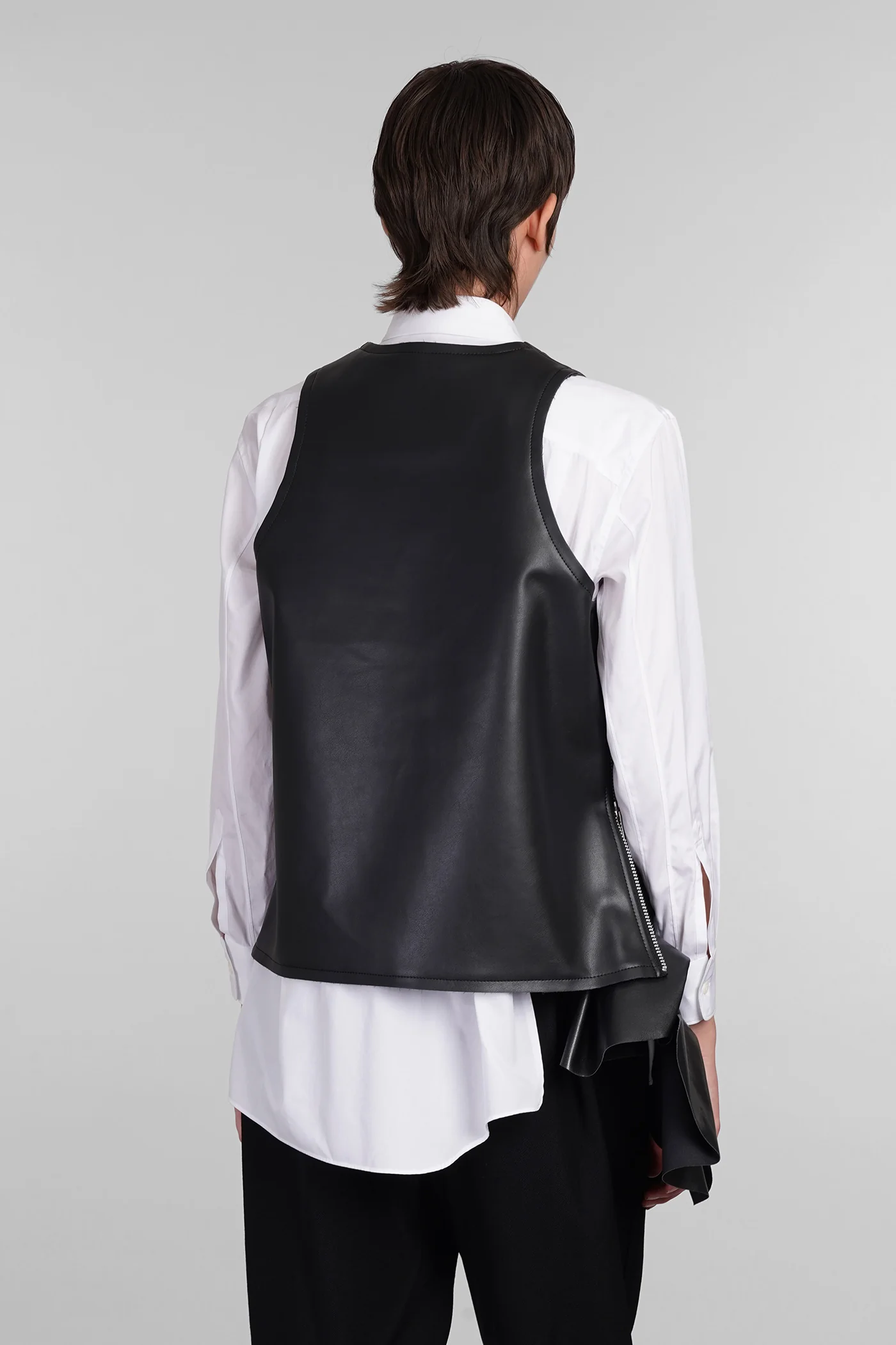Topwear in black Polyuretan - Image 3