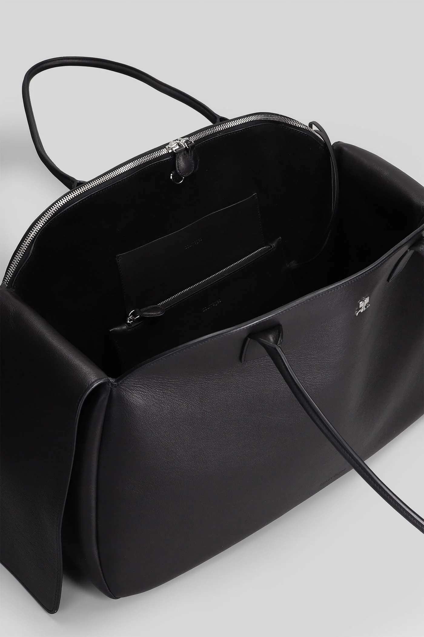 Strip xxl Tote in black leather - Image 4