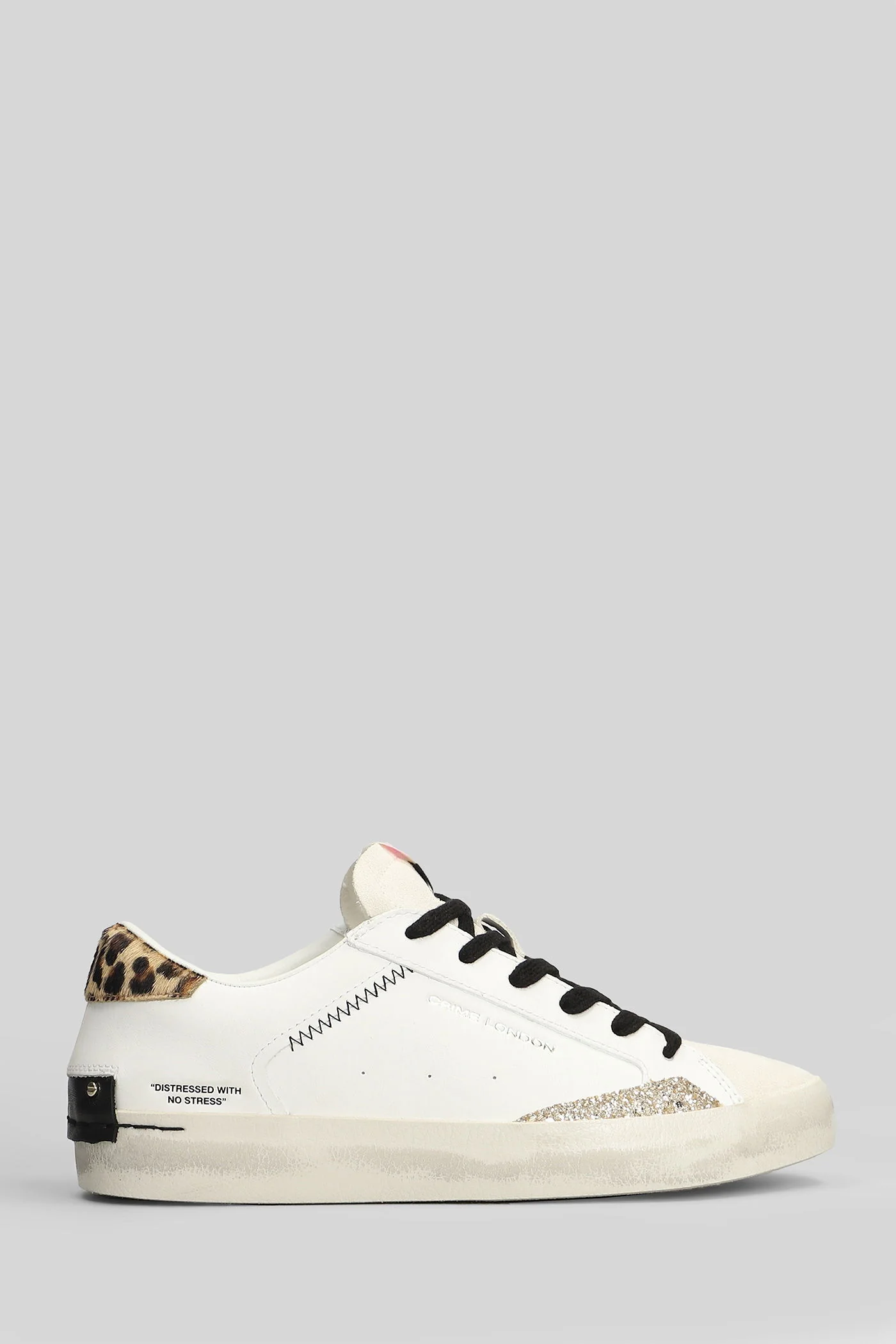Distressed Sneakers in white suede and leather