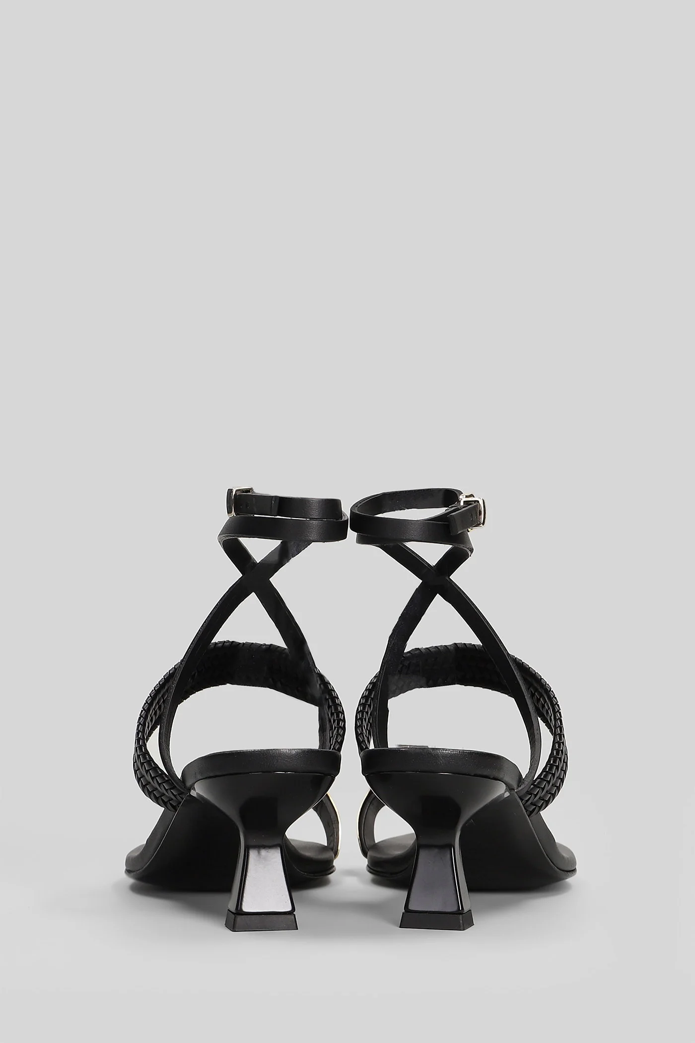 Sandals in black leather - Image 4