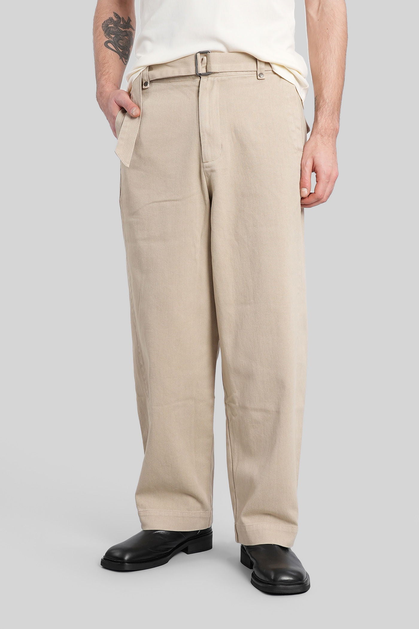 Pants in beige cotton